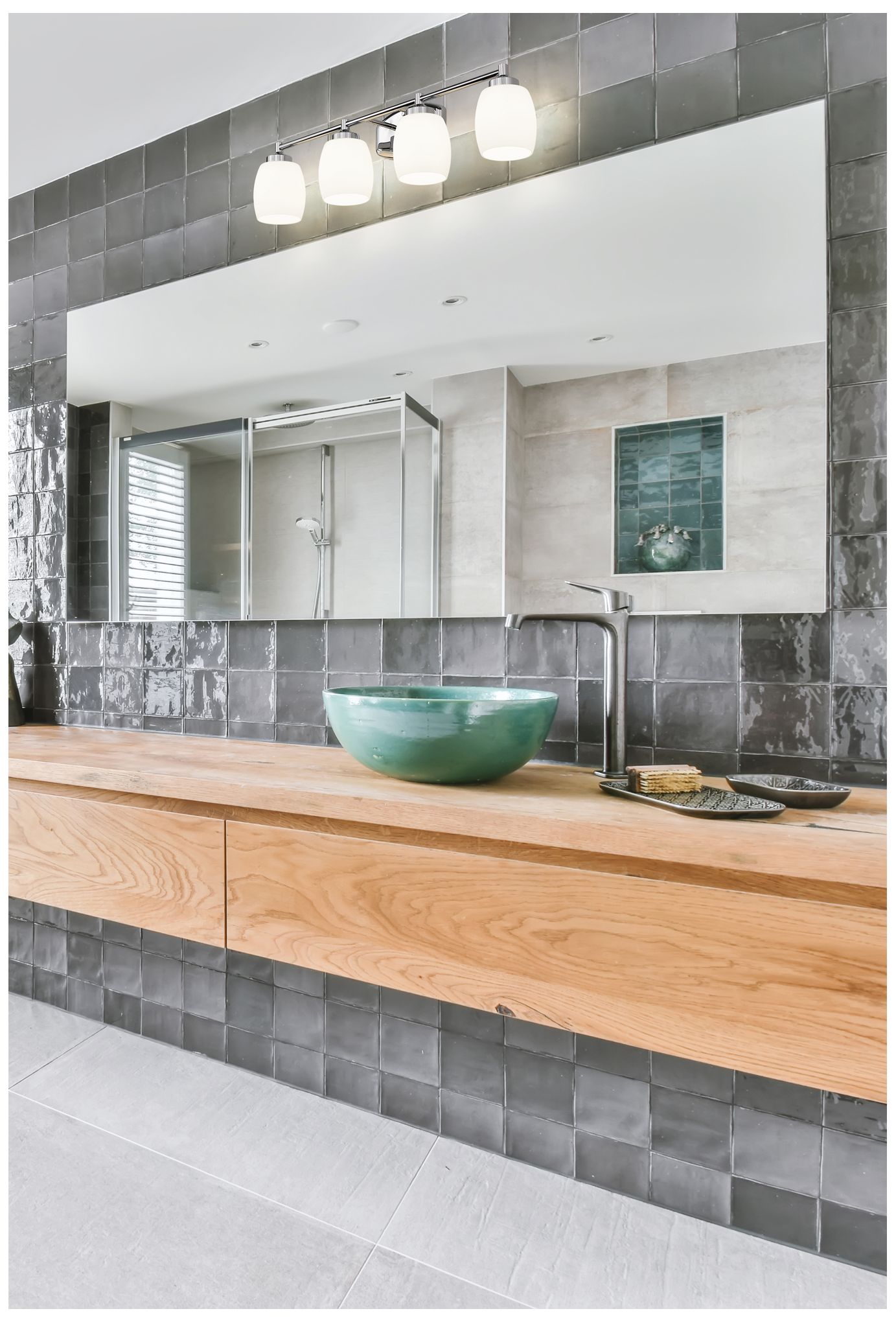 Image 2 Kendrick by Z-Lite Chrome 31.25 inch 4 Light Vanity more views