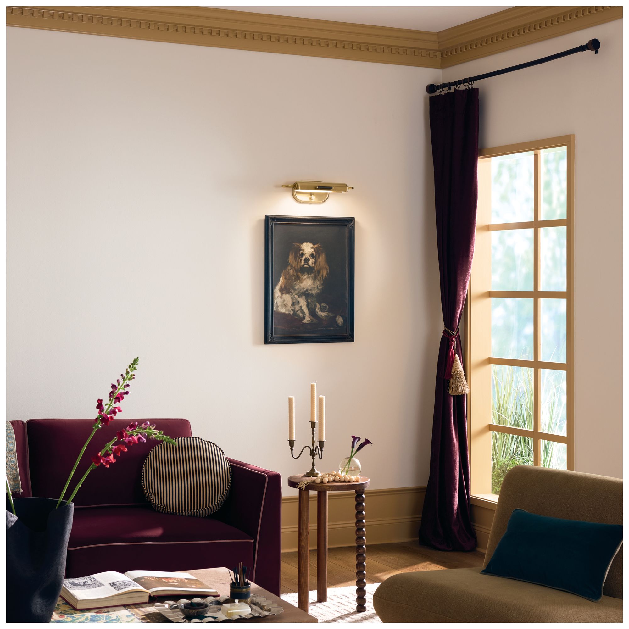 Kichler Caillier 17.25" 1-Light Picture Light in Lacquered Brass