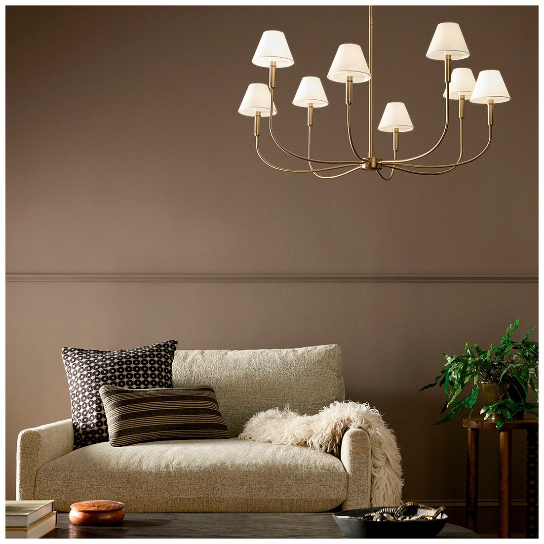 Image 3 Kichler Eadie 41.25 Inch 8 Light Chandelier in Champagne Bronze more views