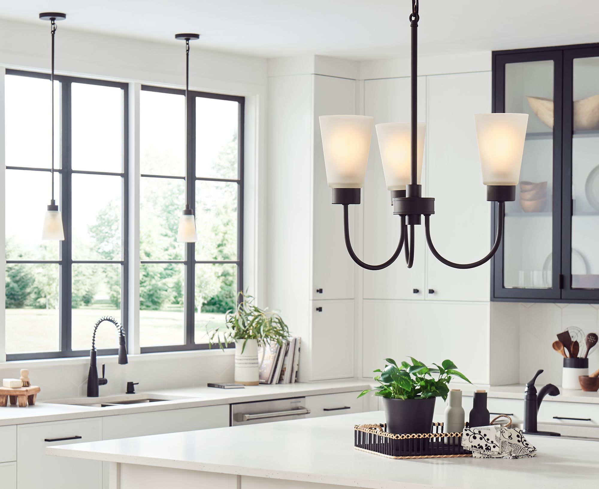 Kichler Erma Olde Bronze Chandelier 3Lt