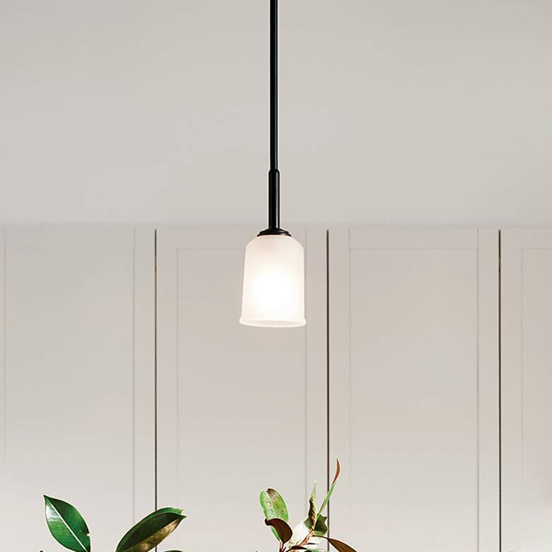 Image 1 Kichler Shailene Chandelier 9Lt
