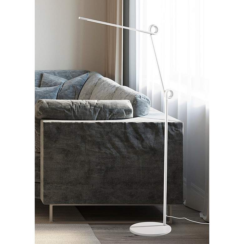 Image 2 Knot White Metal Adjustable LED Floor Lamp