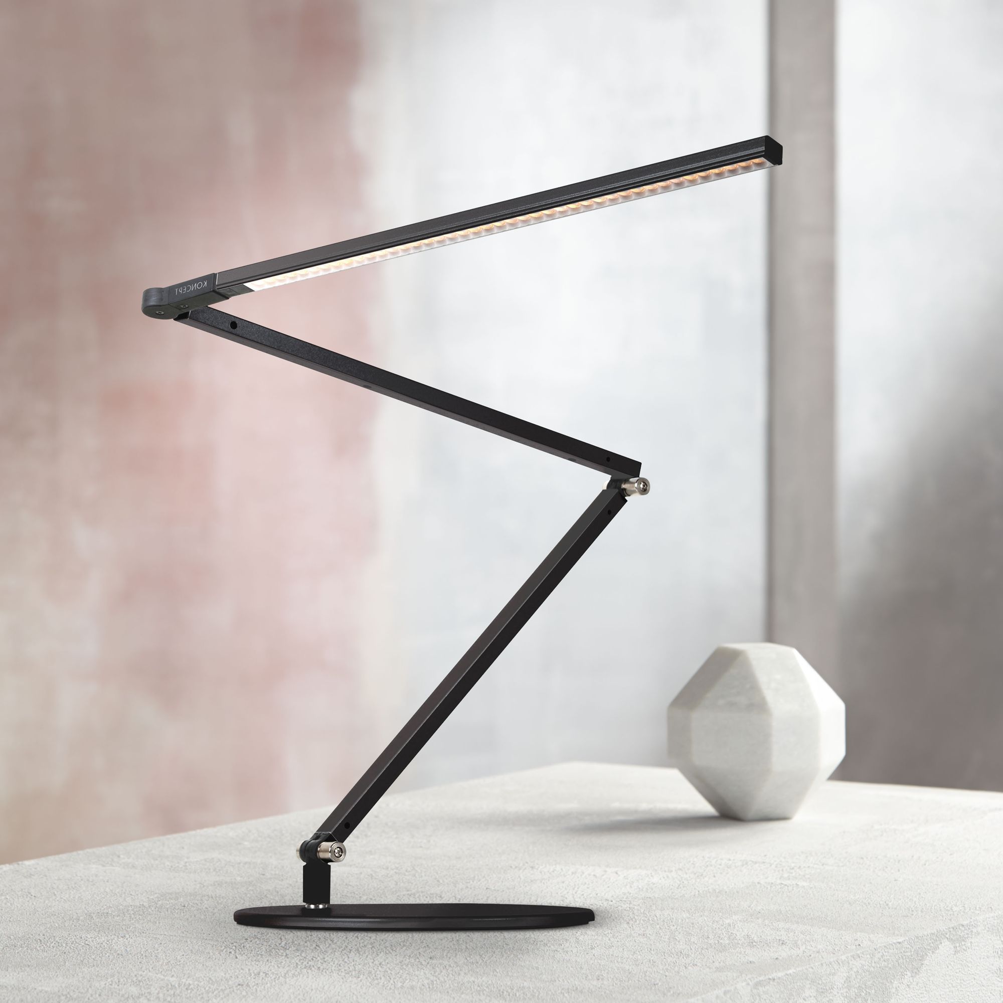 Koncept z bar desk hot sale lamp