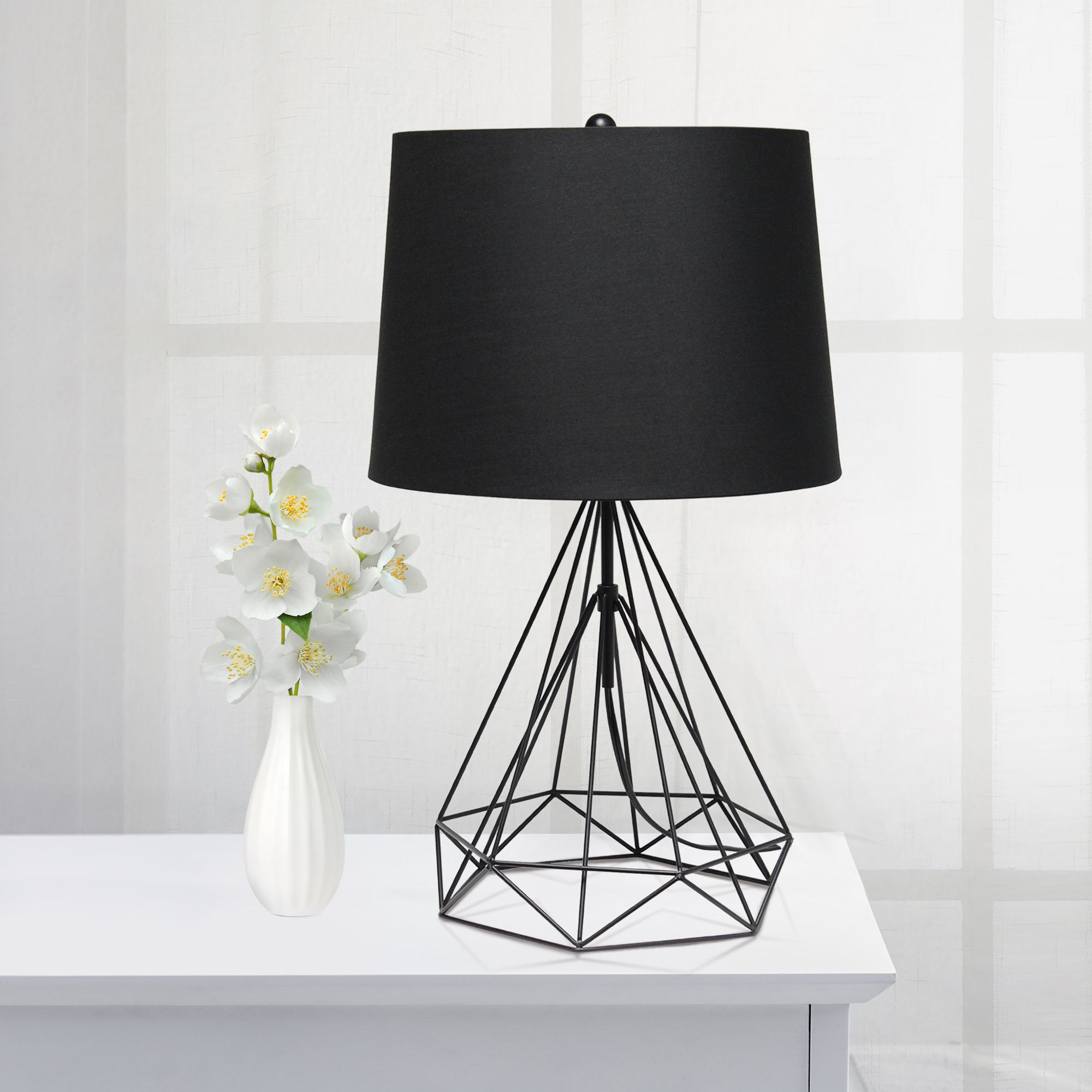 Black geometric hot sale table lamp