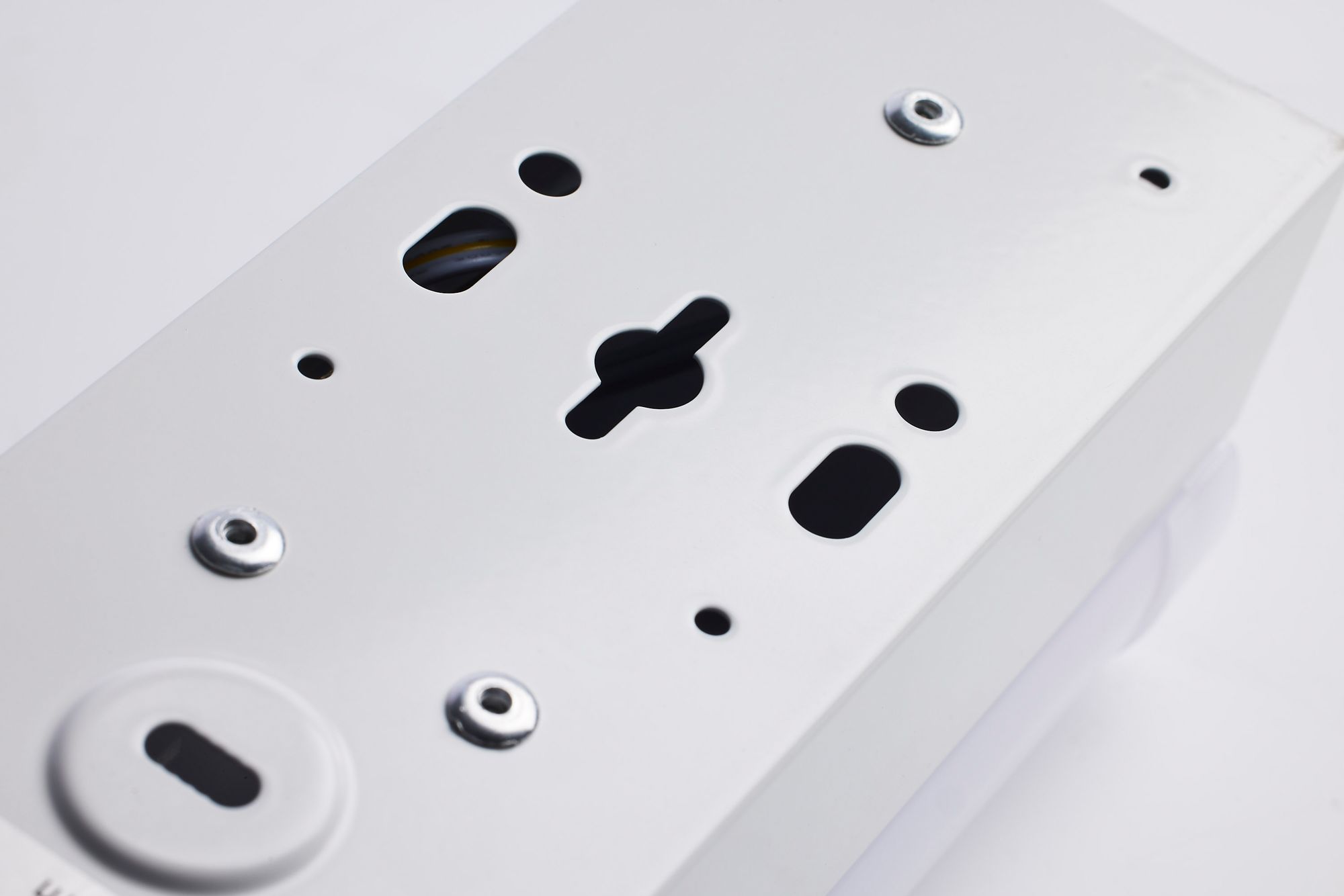 Image 3 LED 2 Ft Linear Strip Light 20W CCT Selectable; 100-277V more views