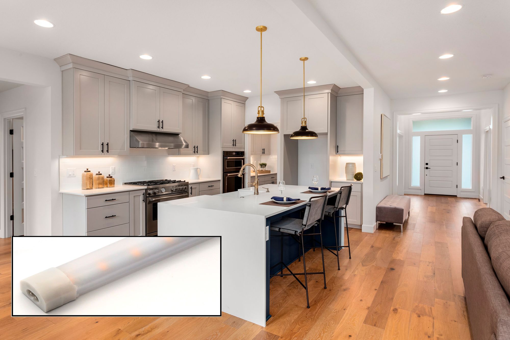 Image 4 LEDing Edge 14" Under Cabinet Tube Light more views