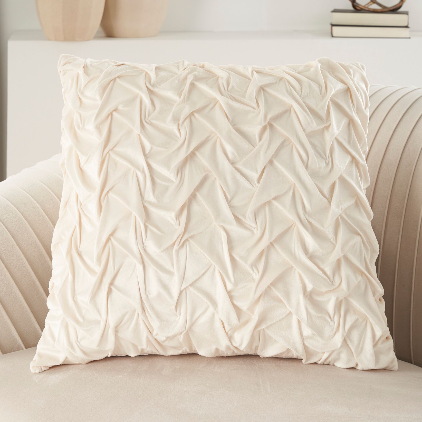 Life Styles Ivory Pleated Waves 22