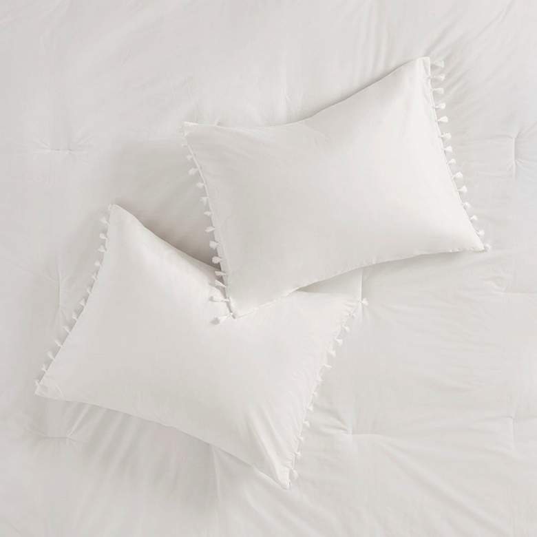 Image 6 Lillian Ivory Cotton Full/Queen Cotton Comforter Set more views