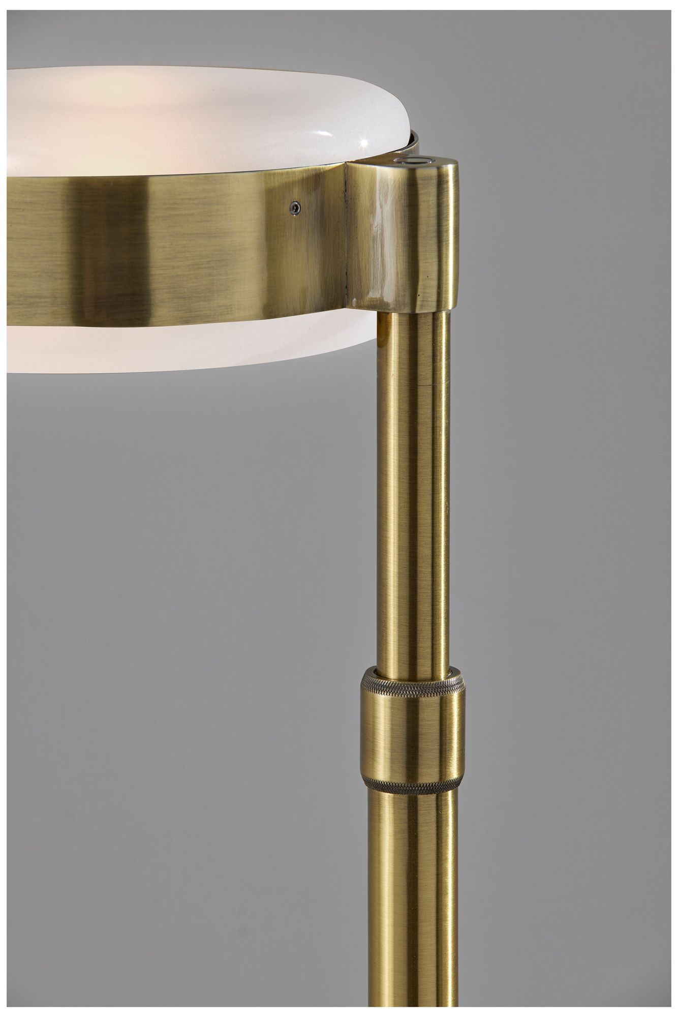 Linis Floor Lamp