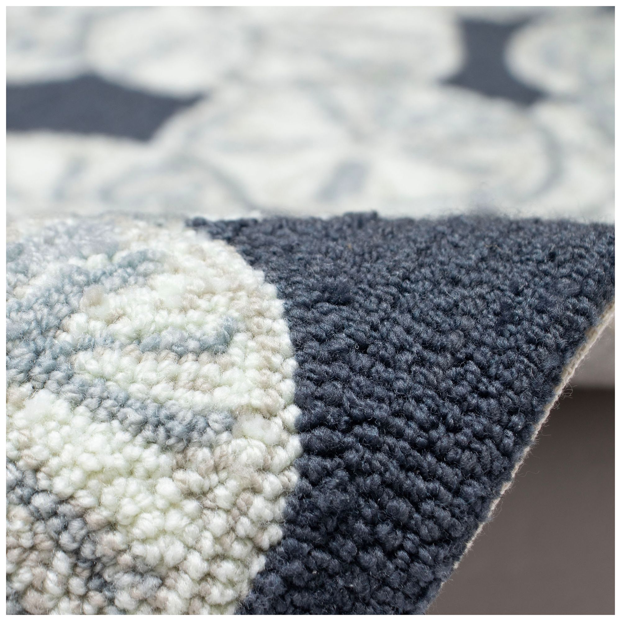 Liora Manne Capri Sea Biscuit Indoor/Outdoor Area Rug Navy 7'6"x9&
