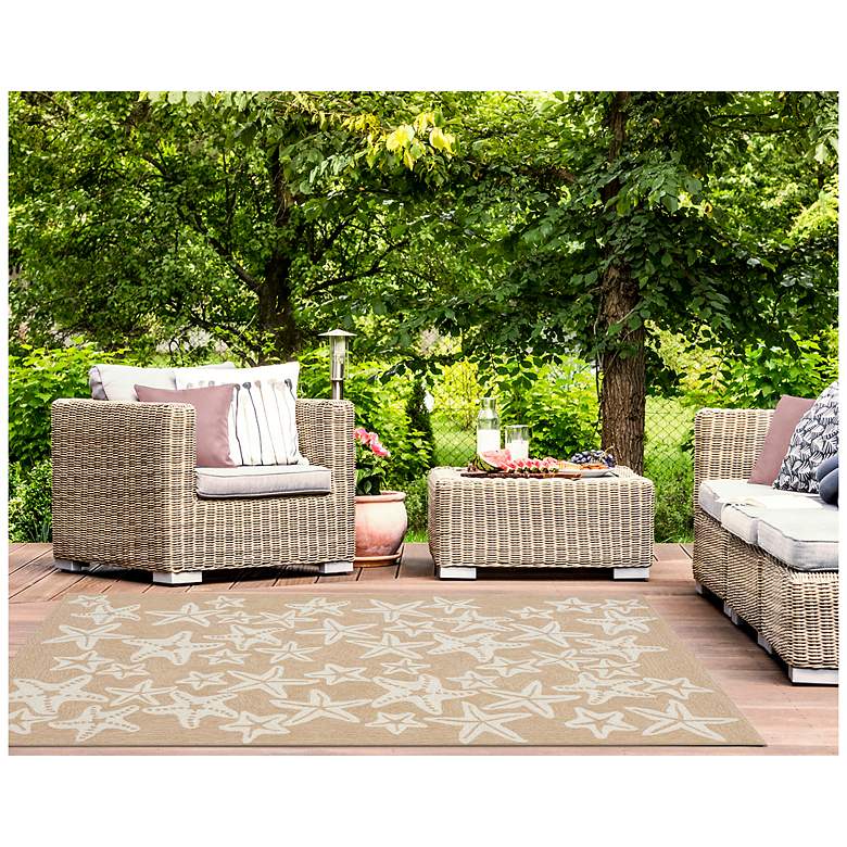 Image 3 Liora Manne Capri Starfish Indoor/Outdoor Area Rug Neutral 7'6"x9'6" more views