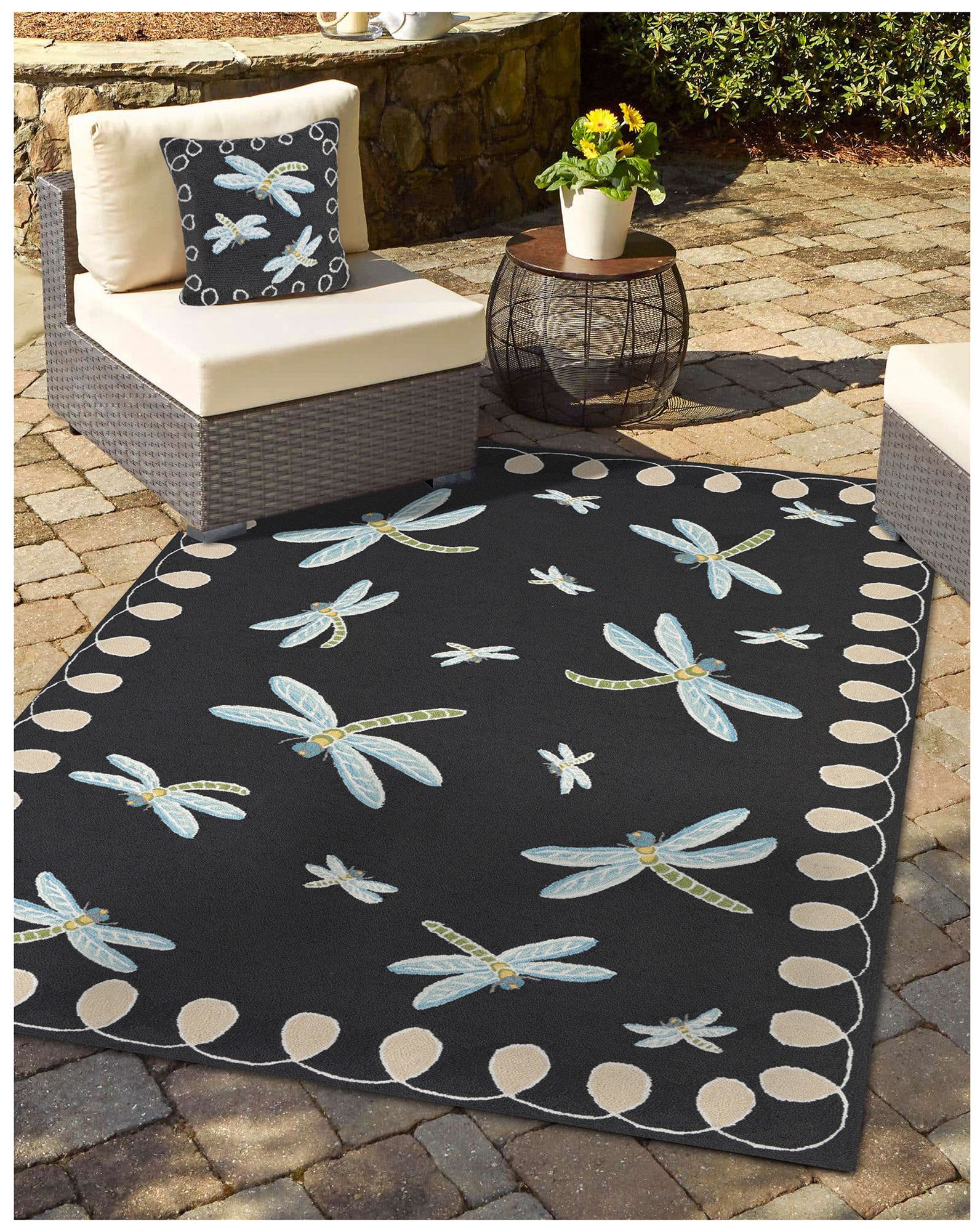 Image 3 Liora Manne Frontporch Dragonfly Indoor/Outdoor Mat Midnight 3'6"x more views