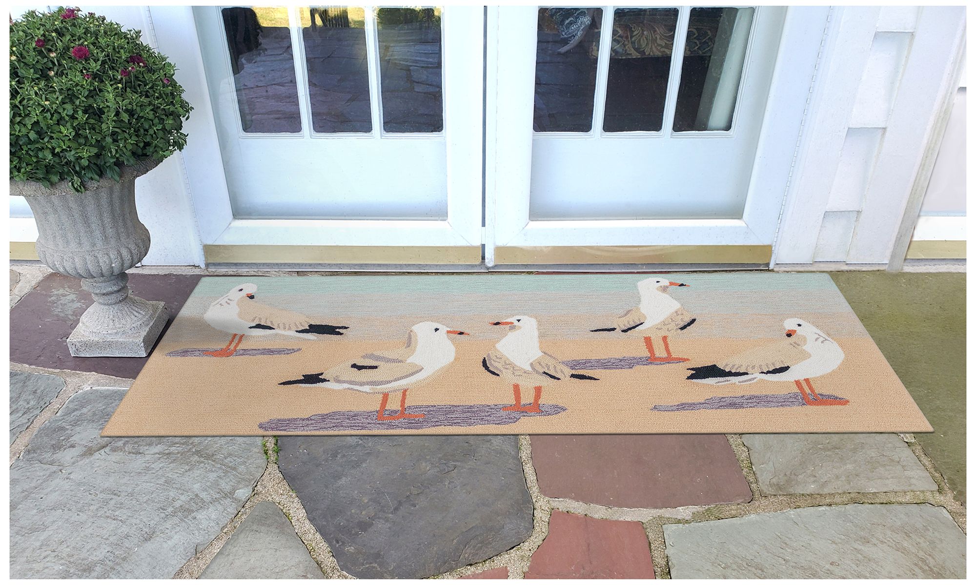 Liora Manne Frontporch Gulls Indoor/Outdoor Mat Sand 2'x5'
