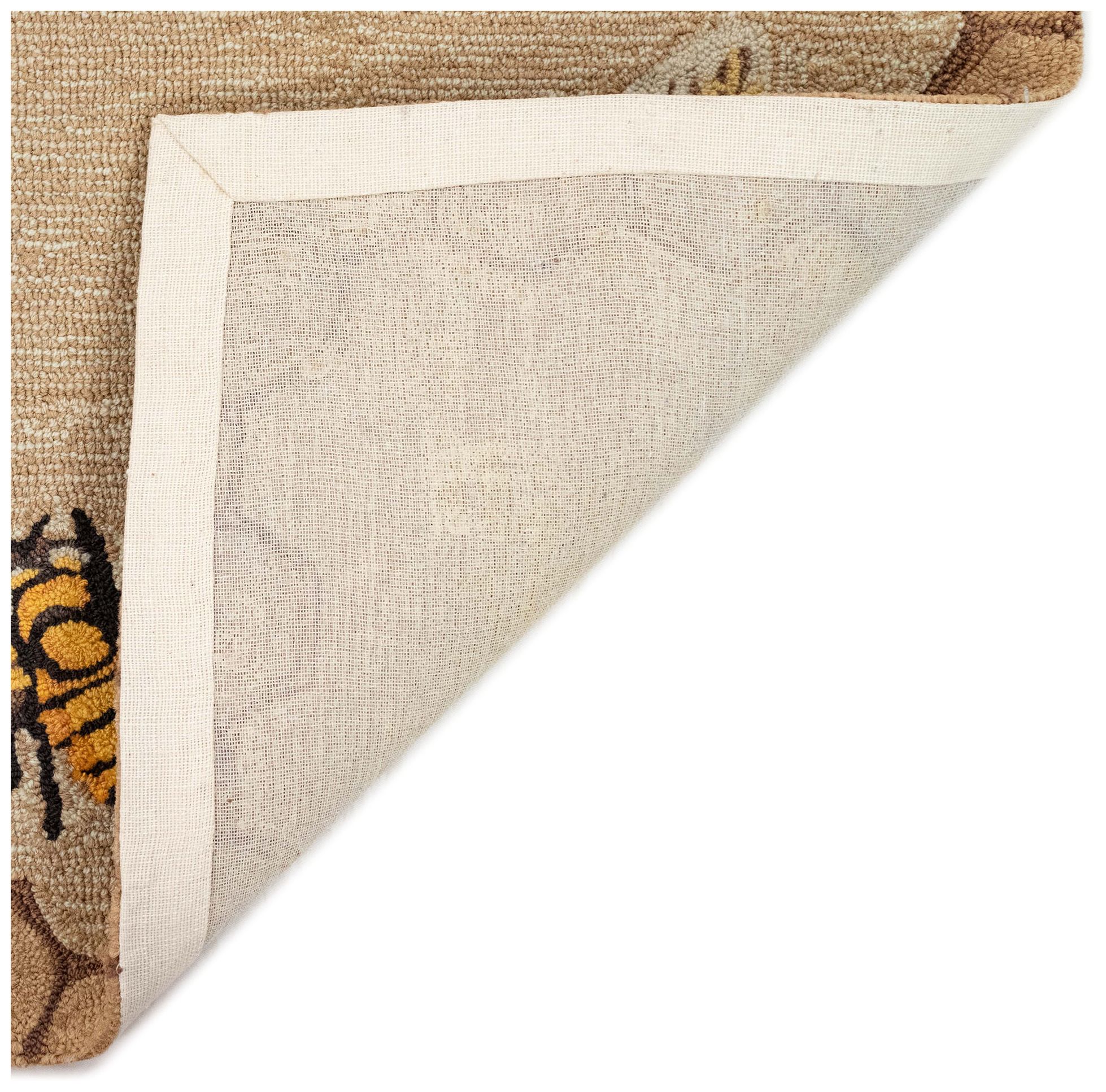 Liora Manne Frontporch Honeycomb Bee Indoor/Outdoor Mat Natural 1'8"x2'6"