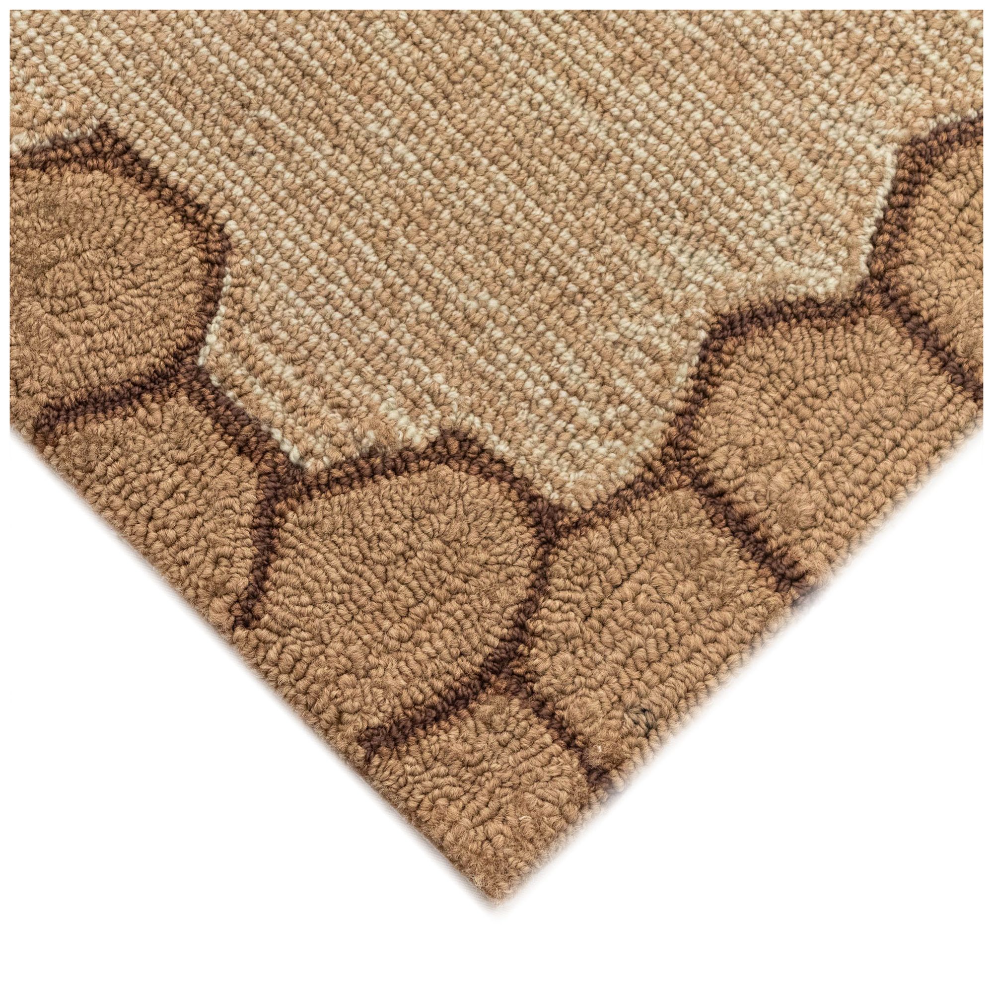 Liora Manne Frontporch Honeycomb Bee Indoor/Outdoor Mat Natural 1'8"x2'6"