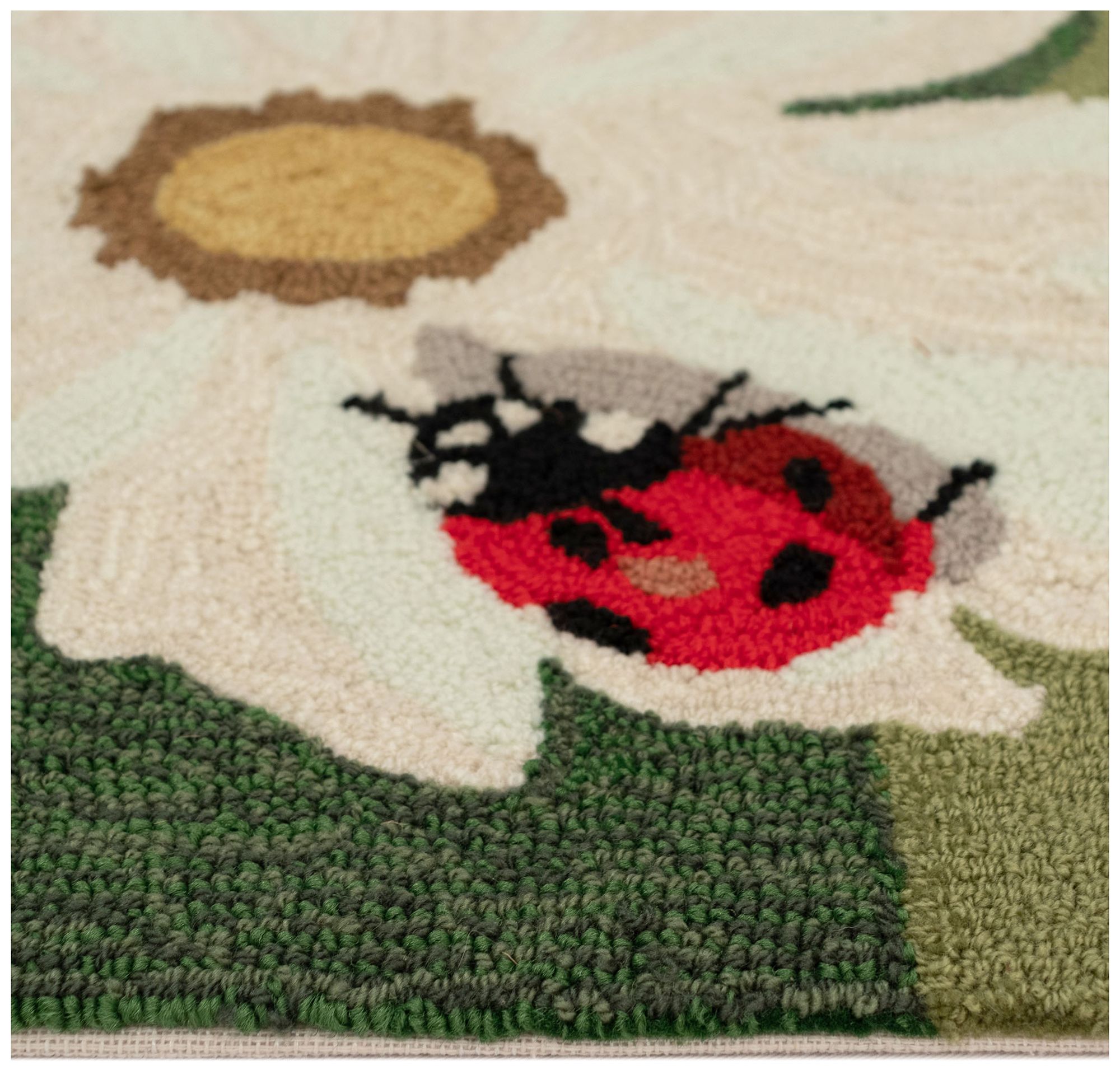 Liora Manne Frontporch Ladybugs Indoor/Outdoor Mat Green 1'8"x2'6"