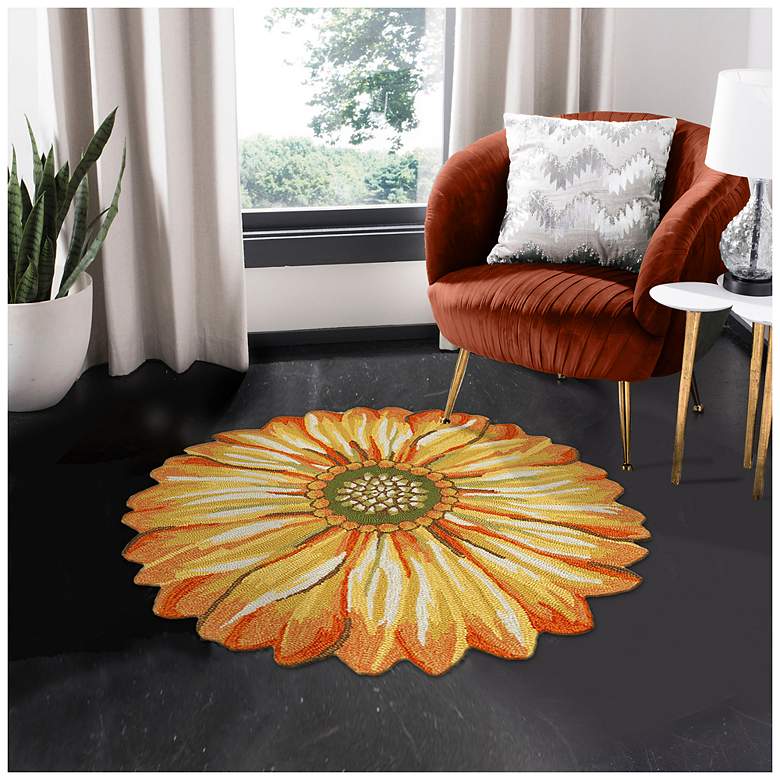Image 1 Liora Manne Frontporch Sunflower Indoor/Outdoor Mat Yellow 3' Round