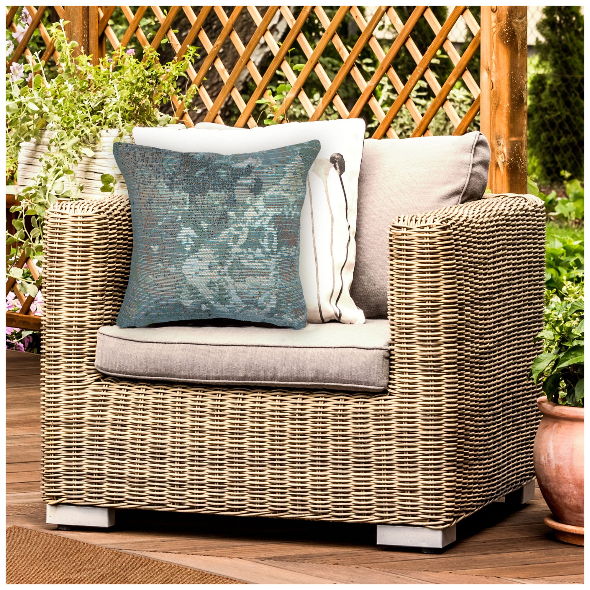Image 3 Liora Manne Marina Kermin Indoor/Outdoor Pillow Blue 18"x18" more views