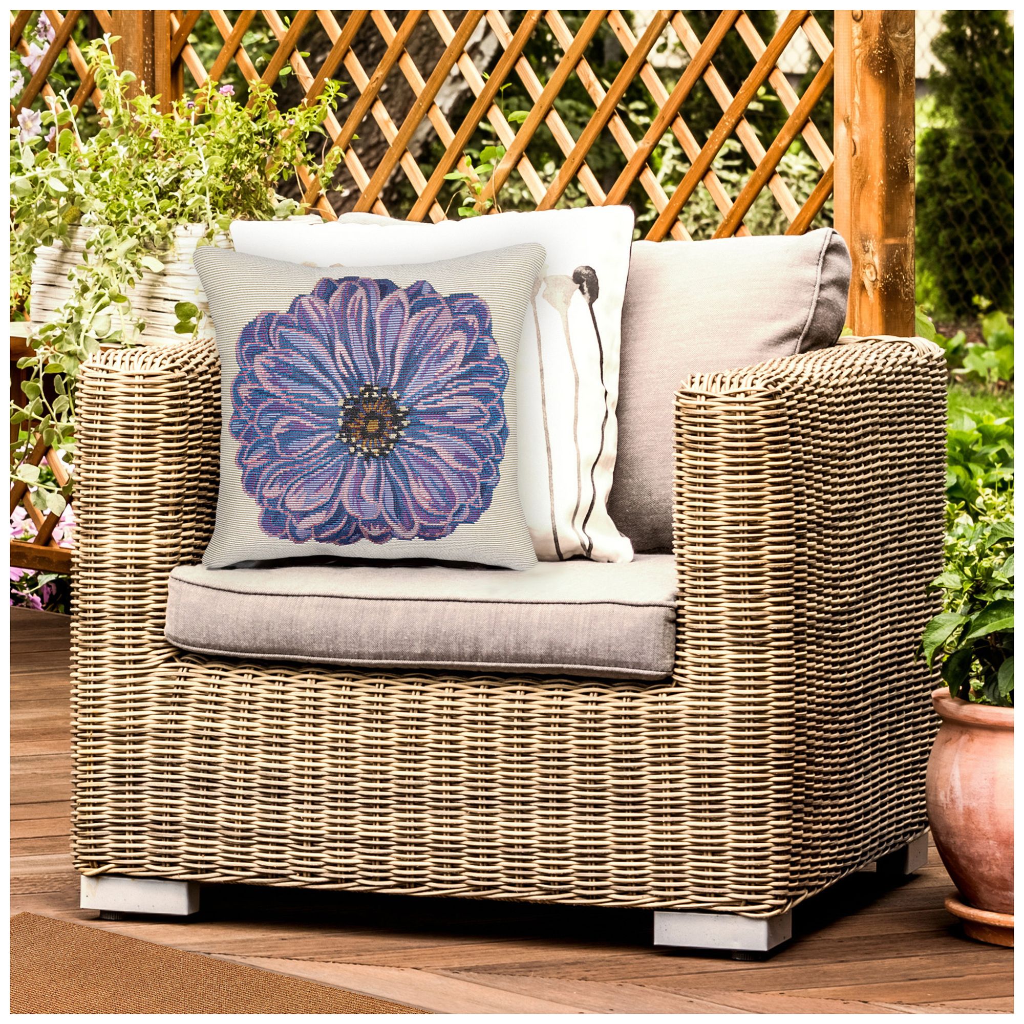 Image 3 Liora Manne Marina Purple Flower Indoor/Outdoor Pillow Purple 18"x18 more views