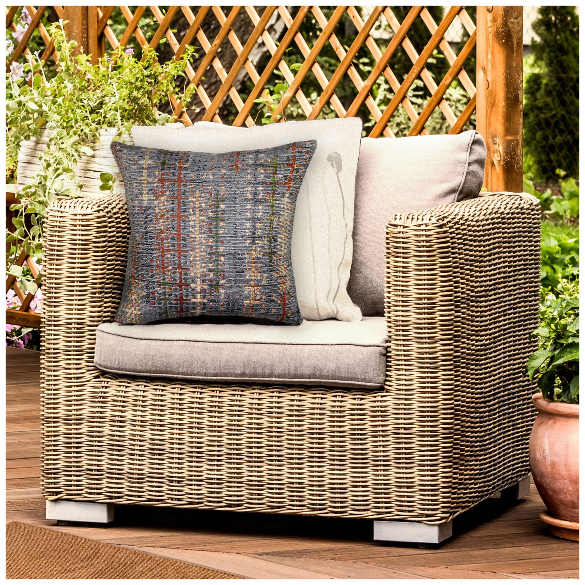 Image 3 Liora Manne Marina Sienna Indoor/Outdoor Pillow Black 18"x18" more views