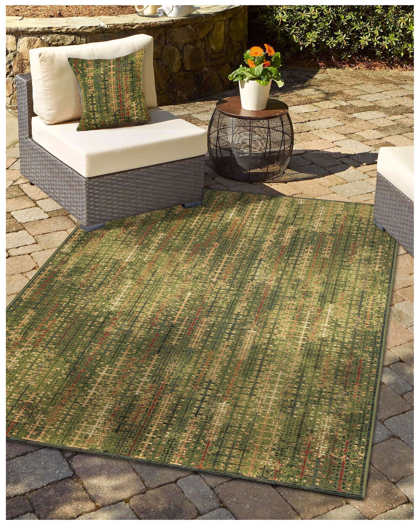 Liora Manne Marina Sienna Indoor/Outdoor Pillow Green 18"x18"