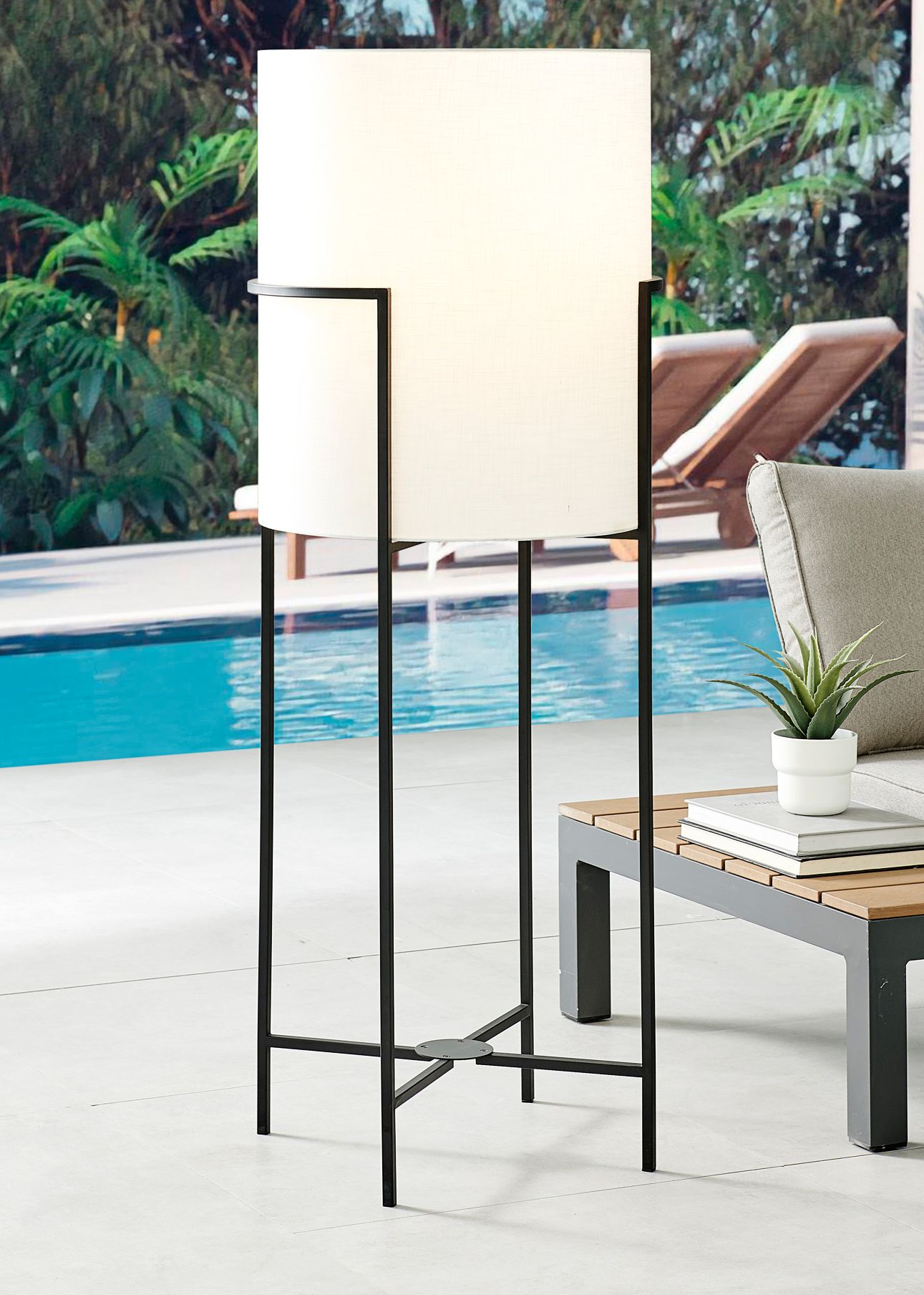 Battery shops floor lamps