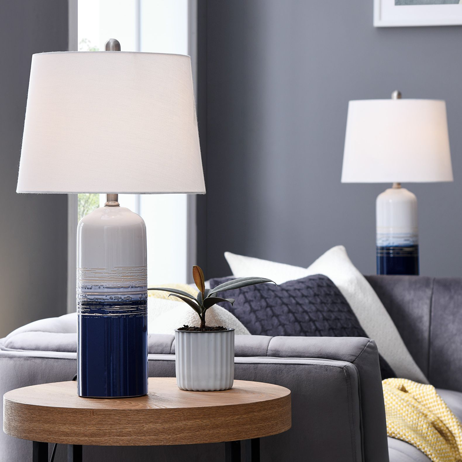 blue and white ceramic table lamps