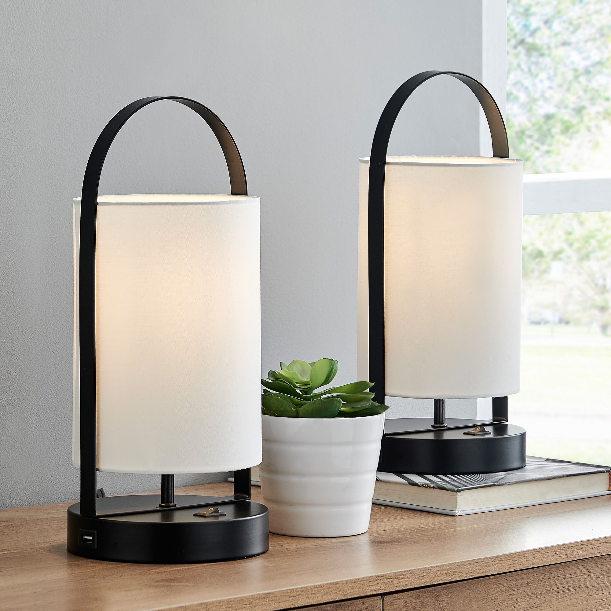 Black store accent lamp