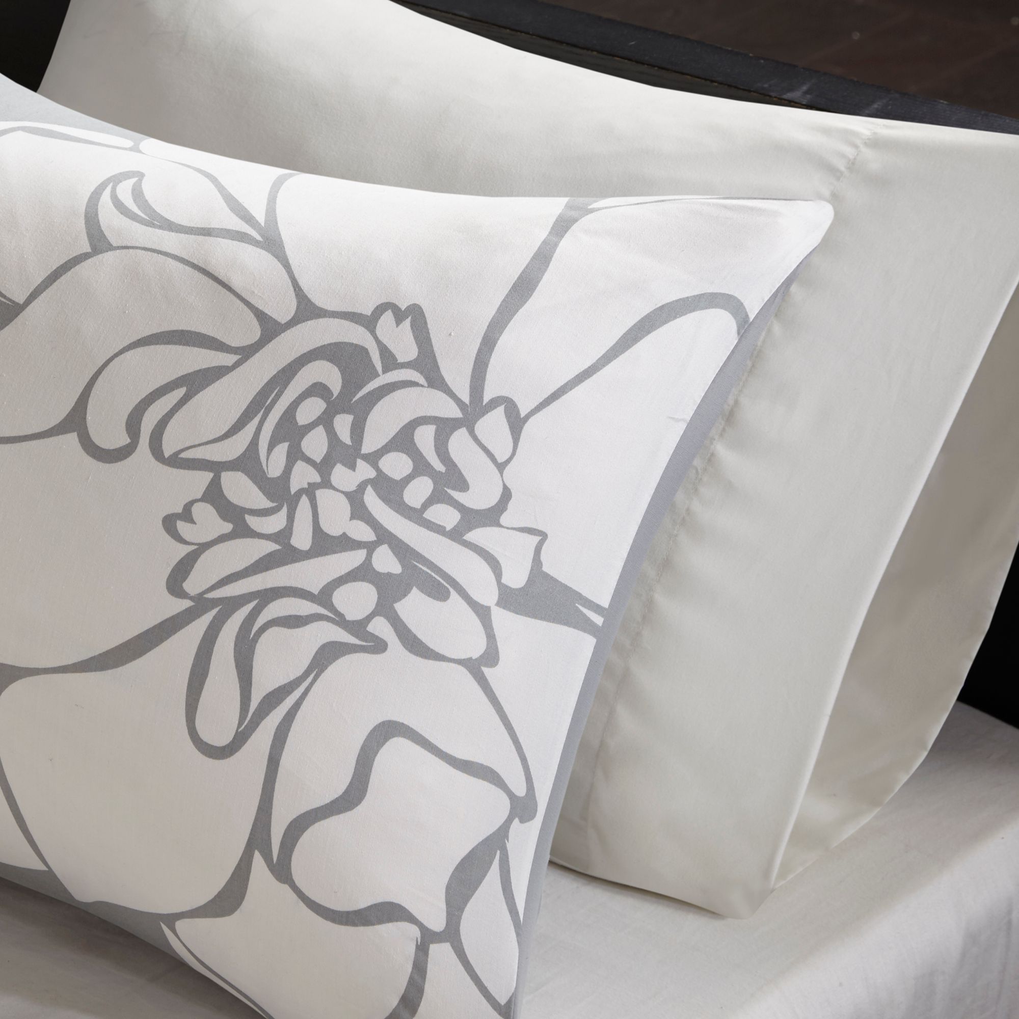 Lola Gray and Peach Floral Cotton Sateen Cal King 7-Piece Comforter Set