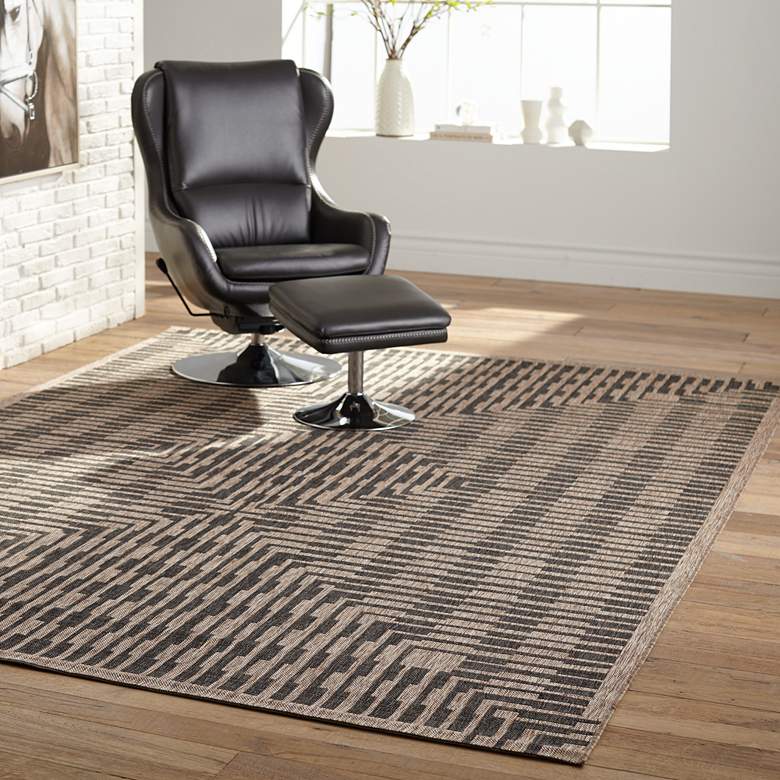 Loloi Isle IE-09 5&#39;3&quot;x7&#39;7&quot; Brown and Black Area Rug