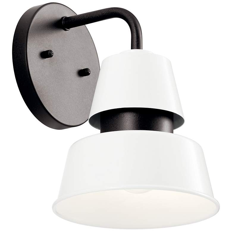 Image 1 Lozano White 1Lt Outdoor Wall Light
