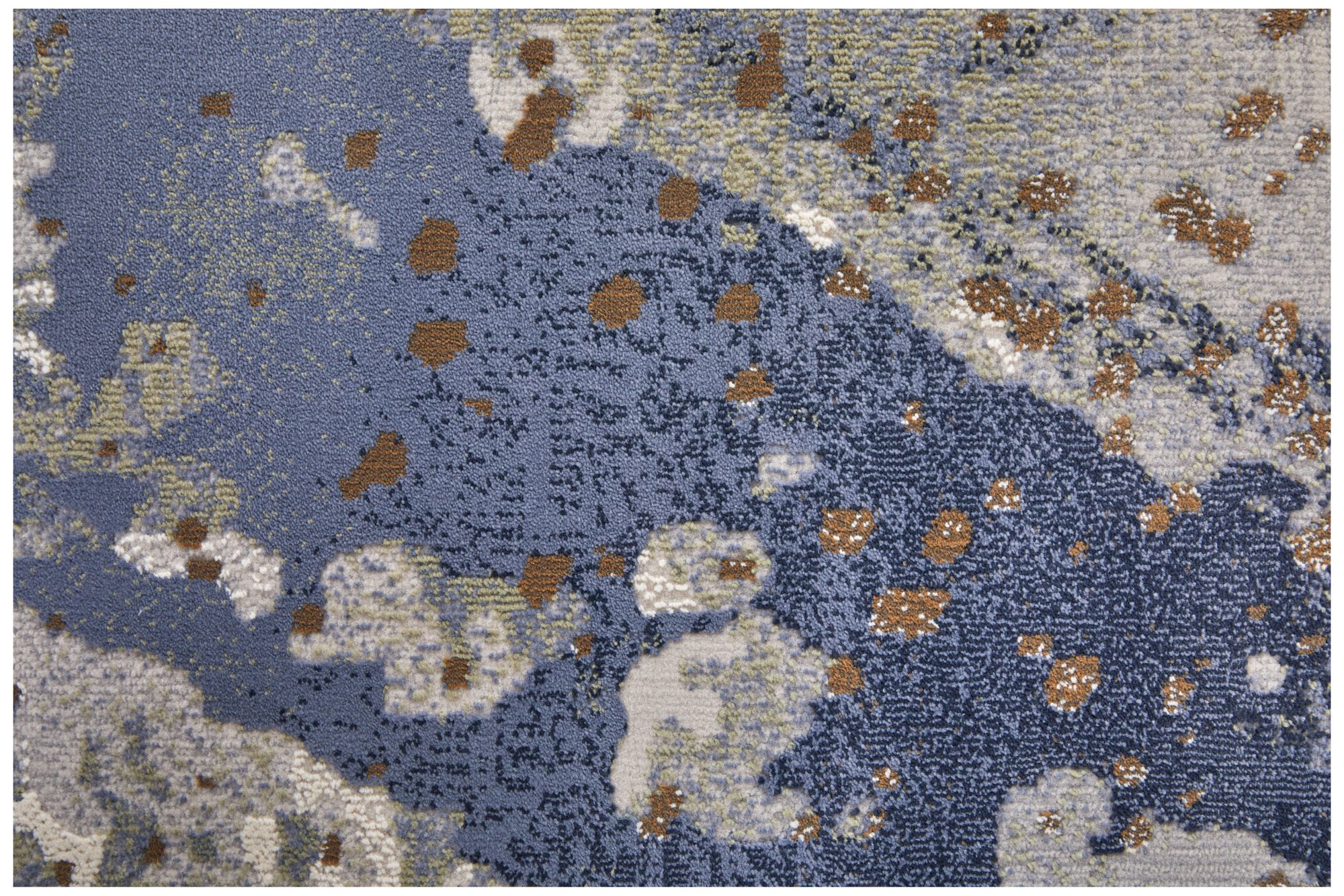 Mandana Abstract Indoor Ivory Area Rug 39M0F 7'-9" x 10'