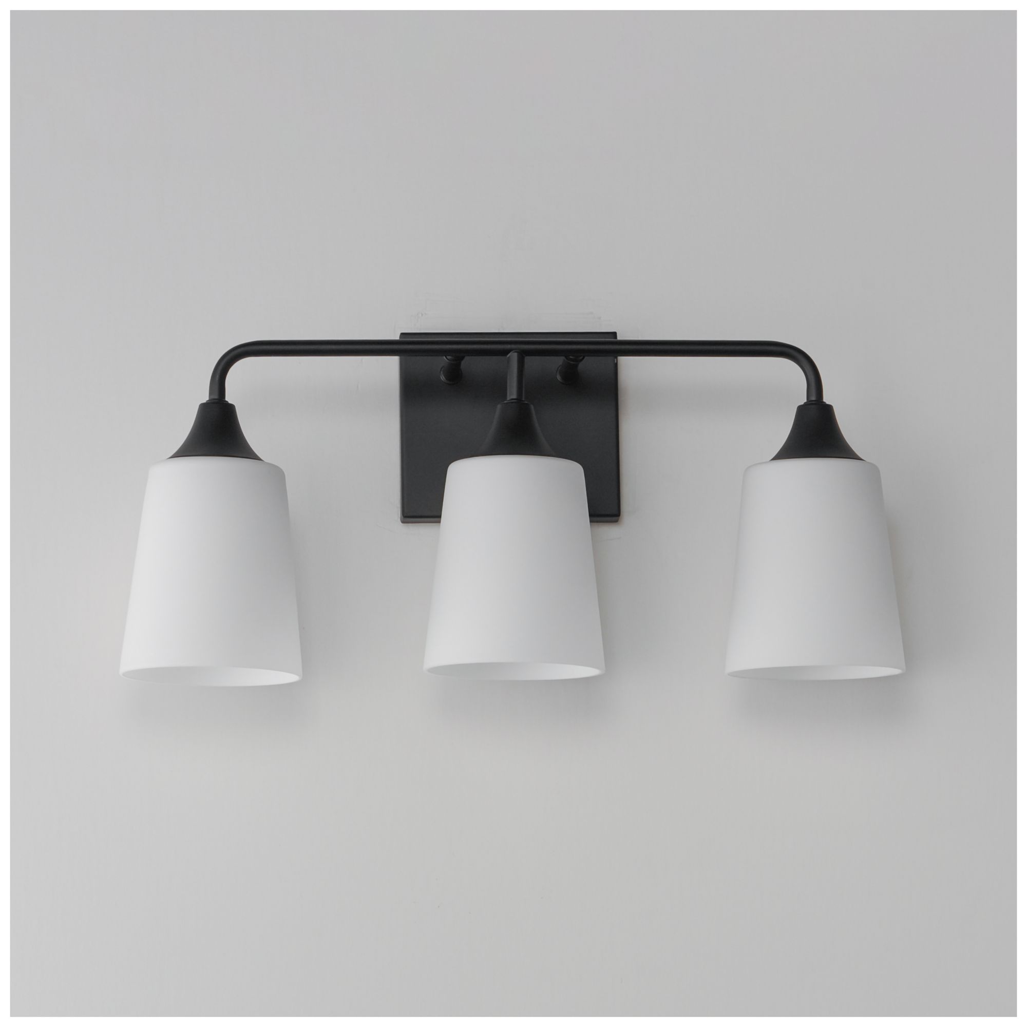 Image 3 Maxim Hudson 20 1/2" Wide White/Black 3-Light Bath Vanity more views