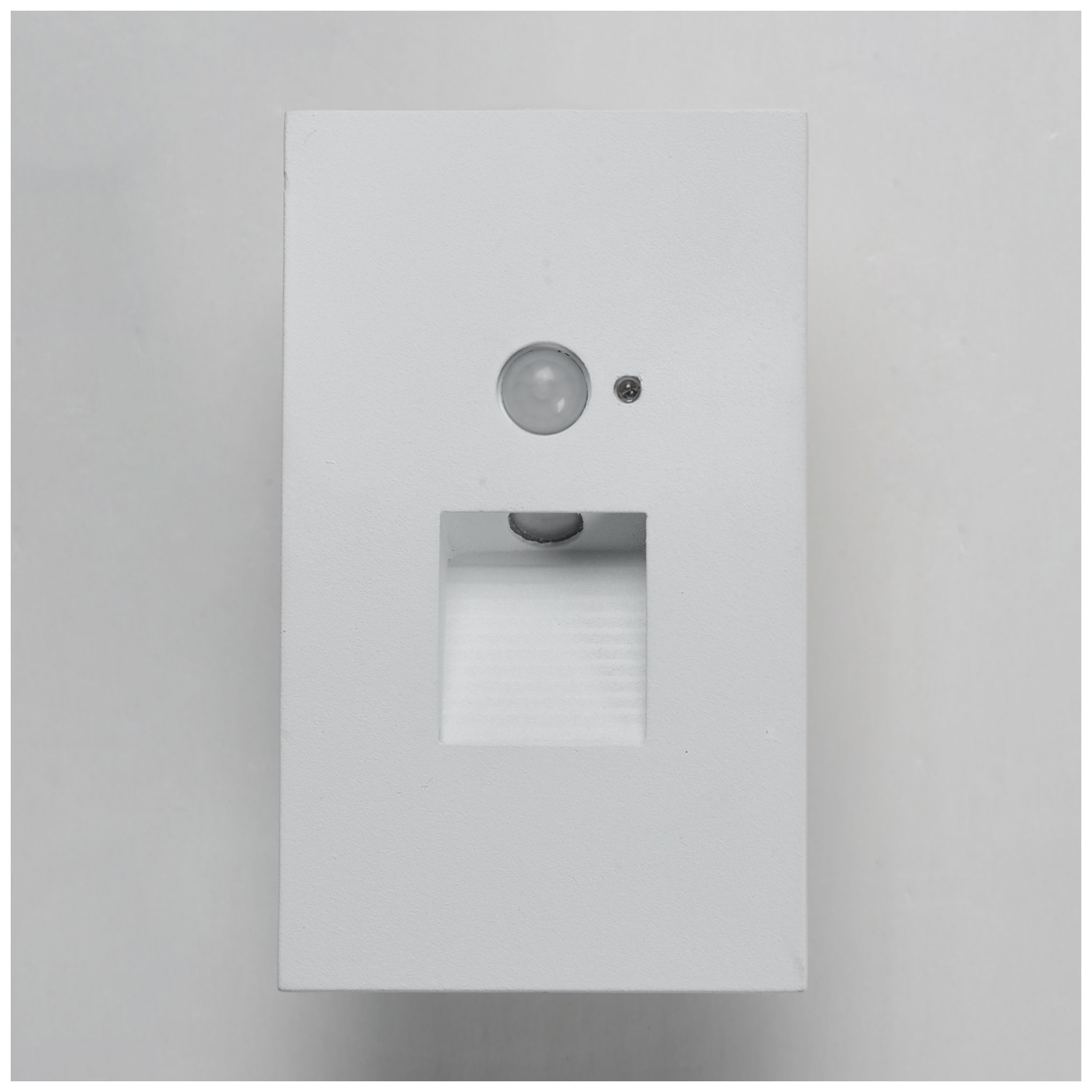 Image 3 Maxim Path 3" Wide White Step Light with Motion Sensor - 3CCT more views