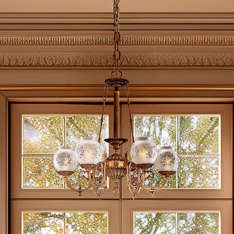 Image 1 Metropolitan 6-Light 26-in Antique Classic Brass Indoor Chandelier