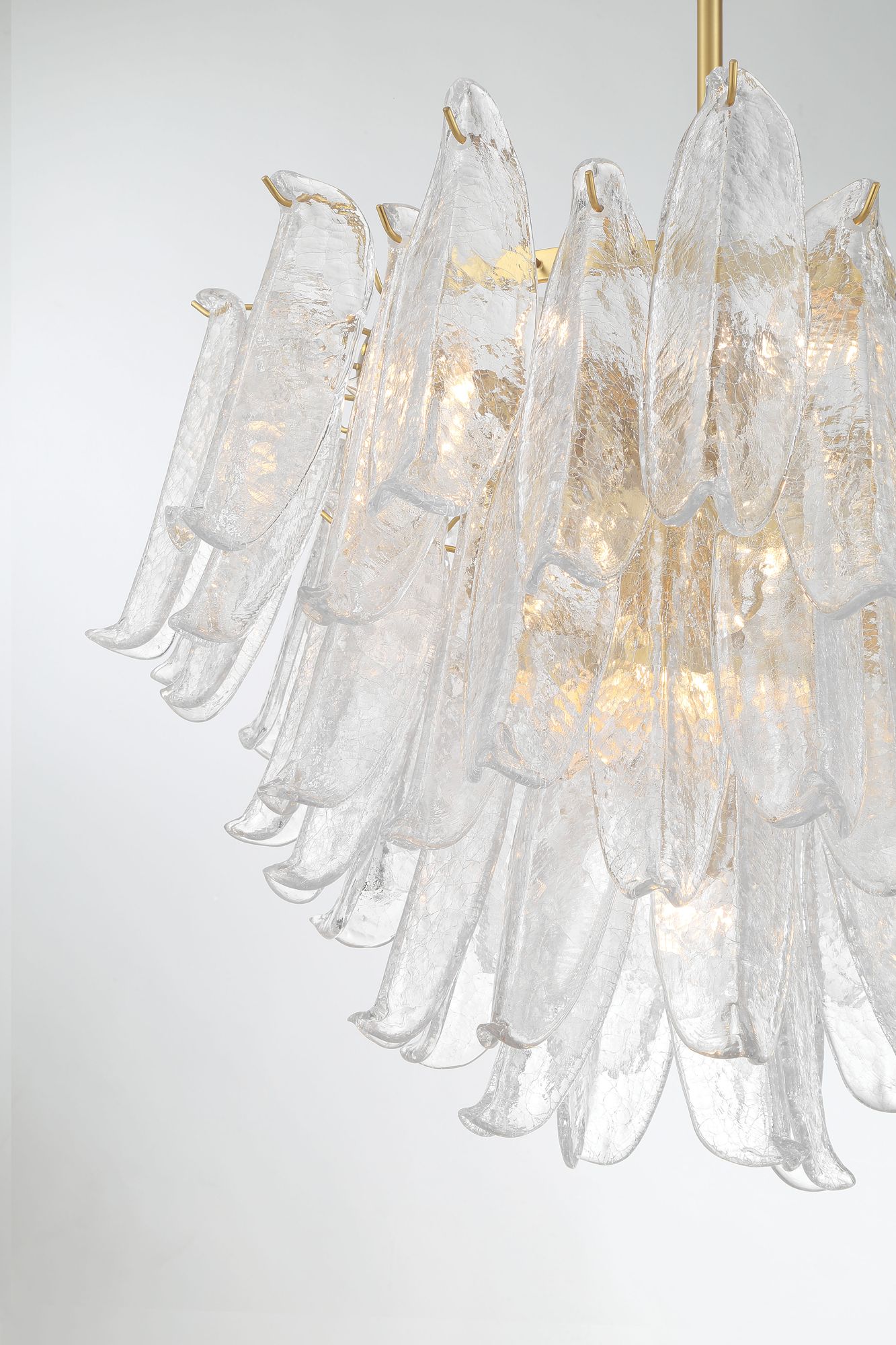 Image 4 Metropolitan Regent 13-Lt 28.25in Brass Chandelier with Clear Crackle Glass more views