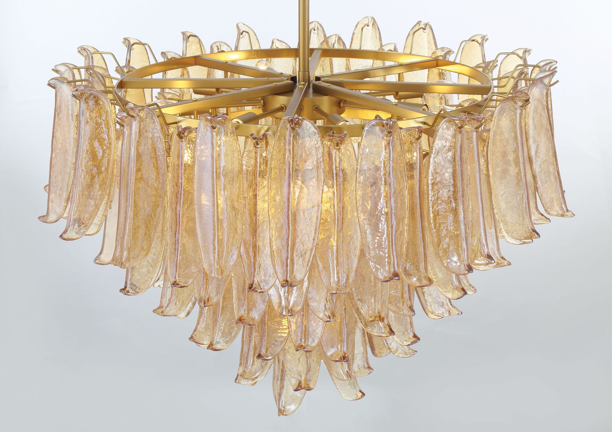 Image 4 Metropolitan Regent 17-Lt 36.75in Brass Chandelier with Amber Crackle Glass more views
