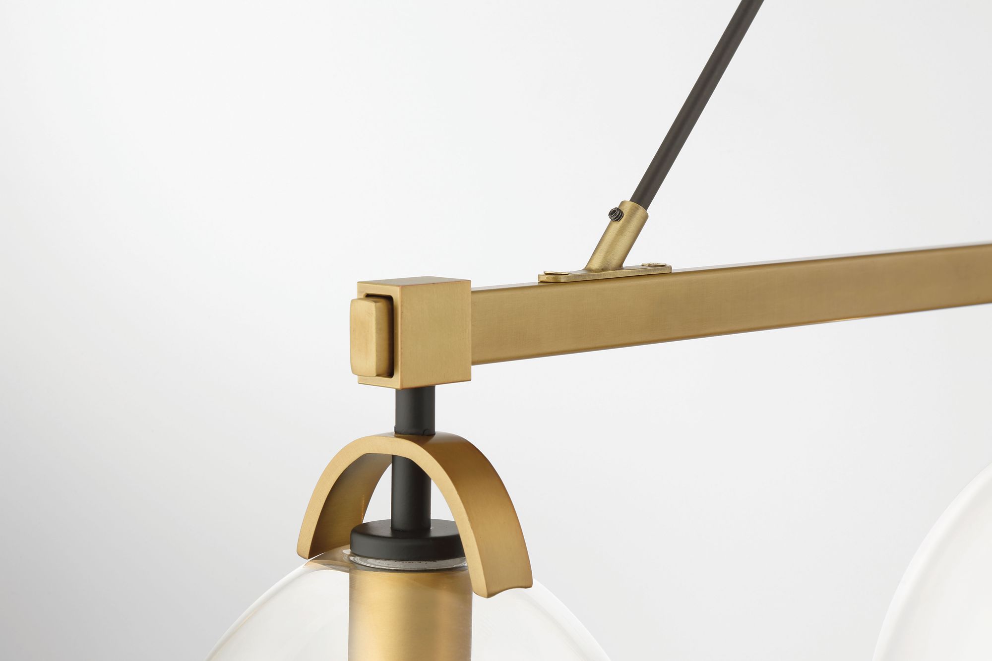 Minka-Lavery Sommersby 4-Light 46-in Brass and Black Linear Chandelier