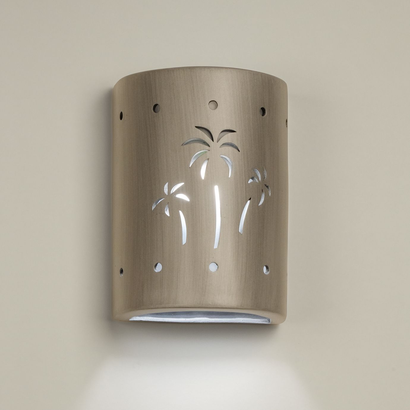 Mirage-flats-8.5-inch-high-ceramic-pewter-up/down-LED-outdoor-wall-light