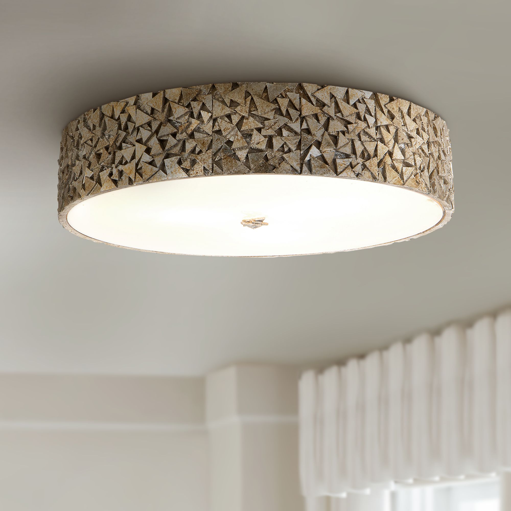 circular ceiling lamp