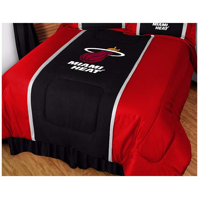 Image 1 NBA Miami Heat Sidelines Queen Comforter