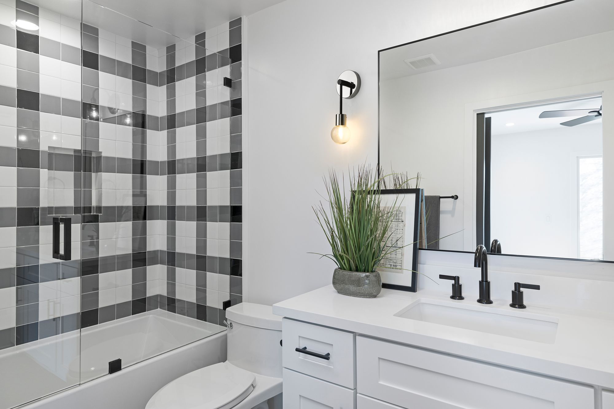 Image 4 Neutra by Z-Lite Matte Black + Polished Nickel 6 inch 1 Light Wall Sconce more views