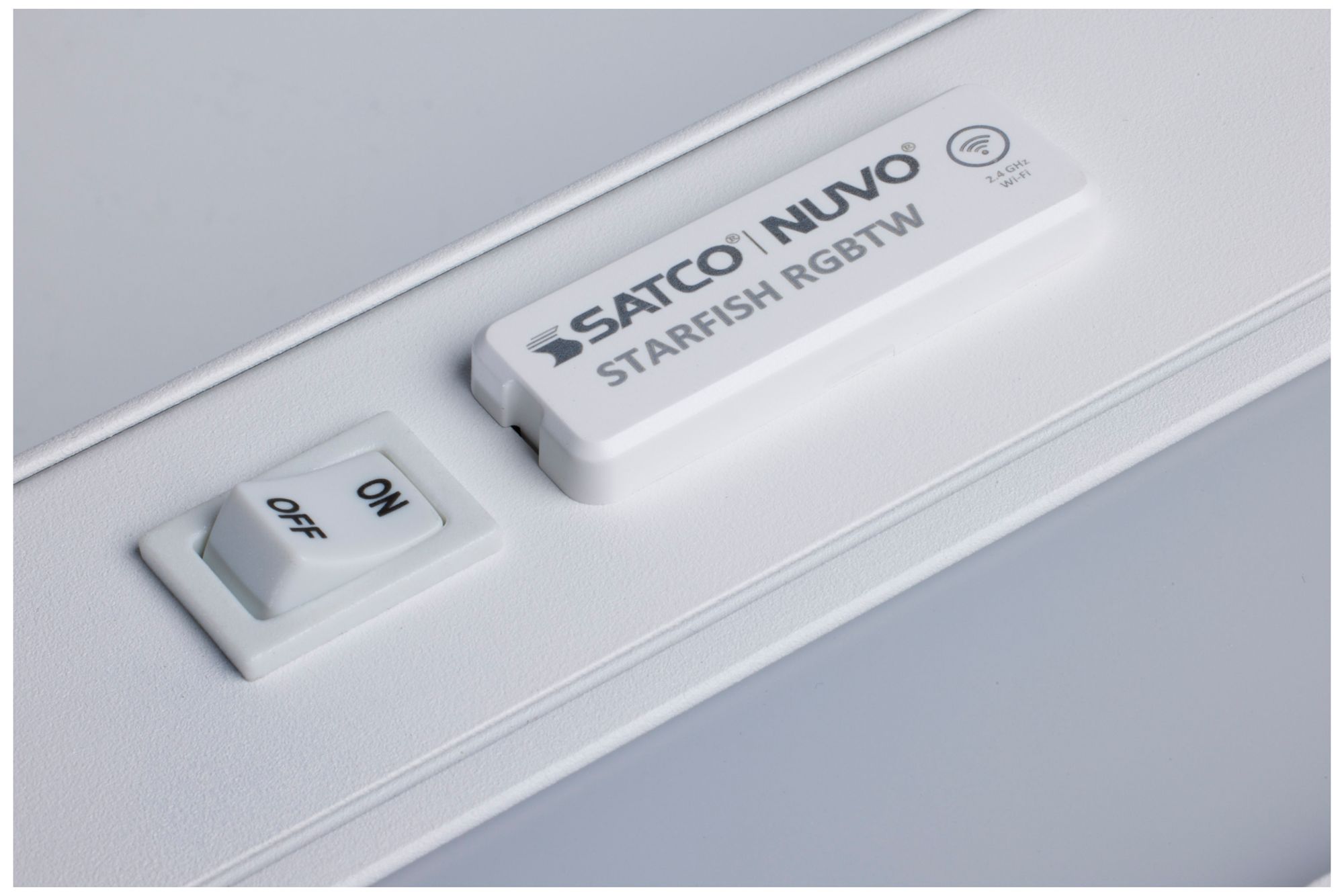 Nuvo 11" White LED SMART Under Cabinet Light - RGB and Tunable White