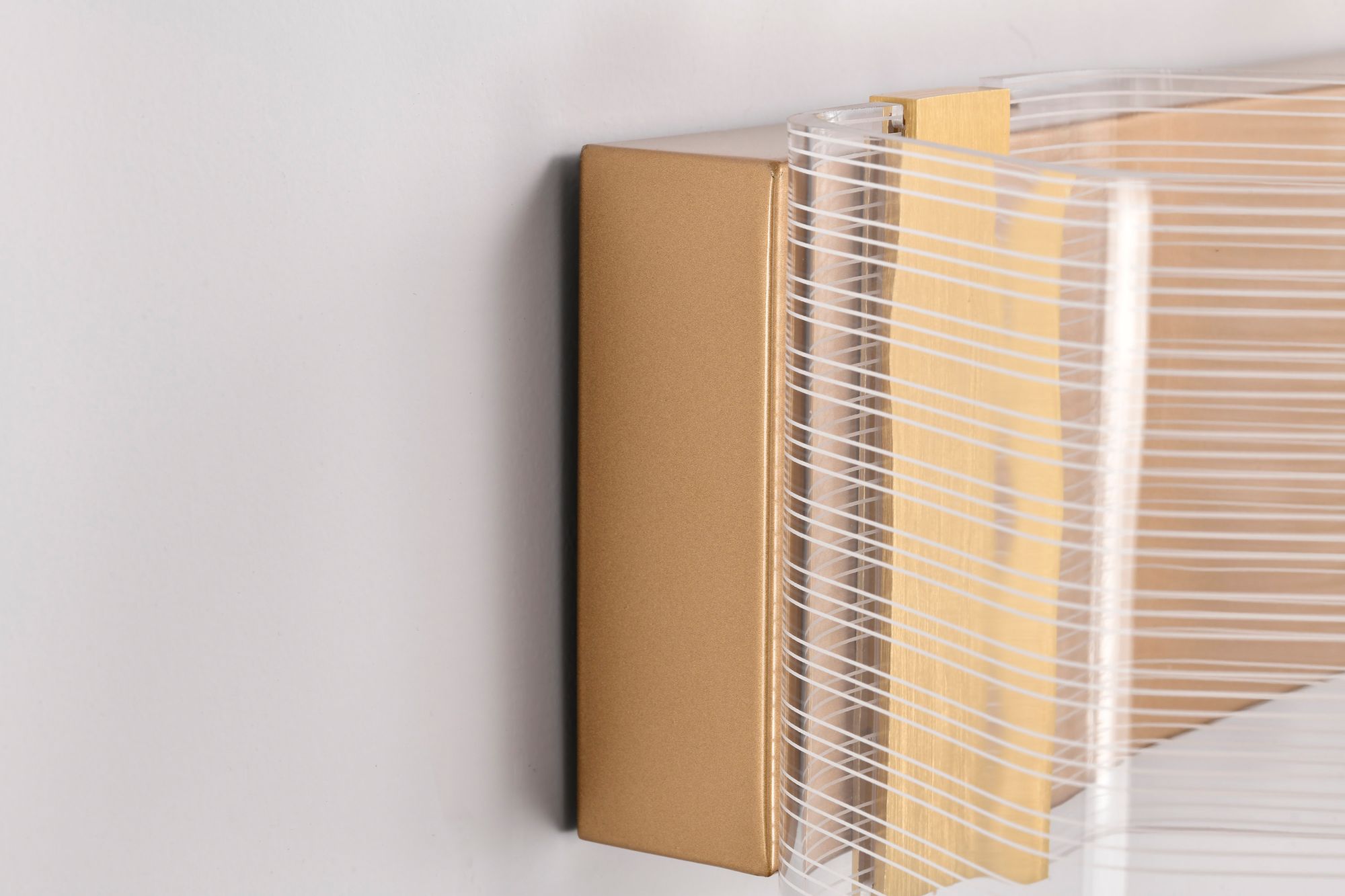 Nuvo Kenzo 25 "Wide Polished Anodized Bronze LED 3 Light Vanity