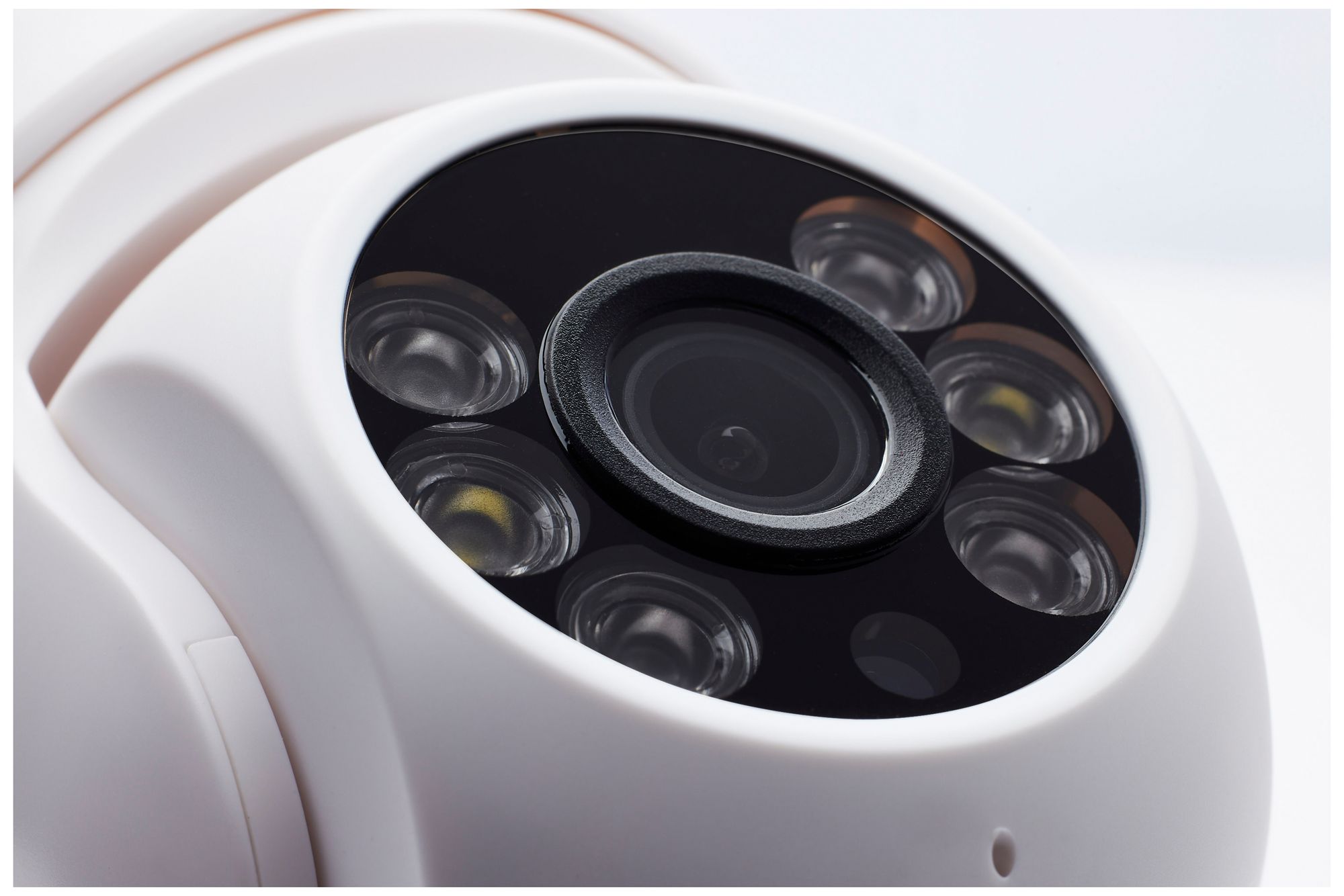 Thumbnail4 of Nuvo Starfish - SMART Outdoor Pan & Tilt Camera - White more views
