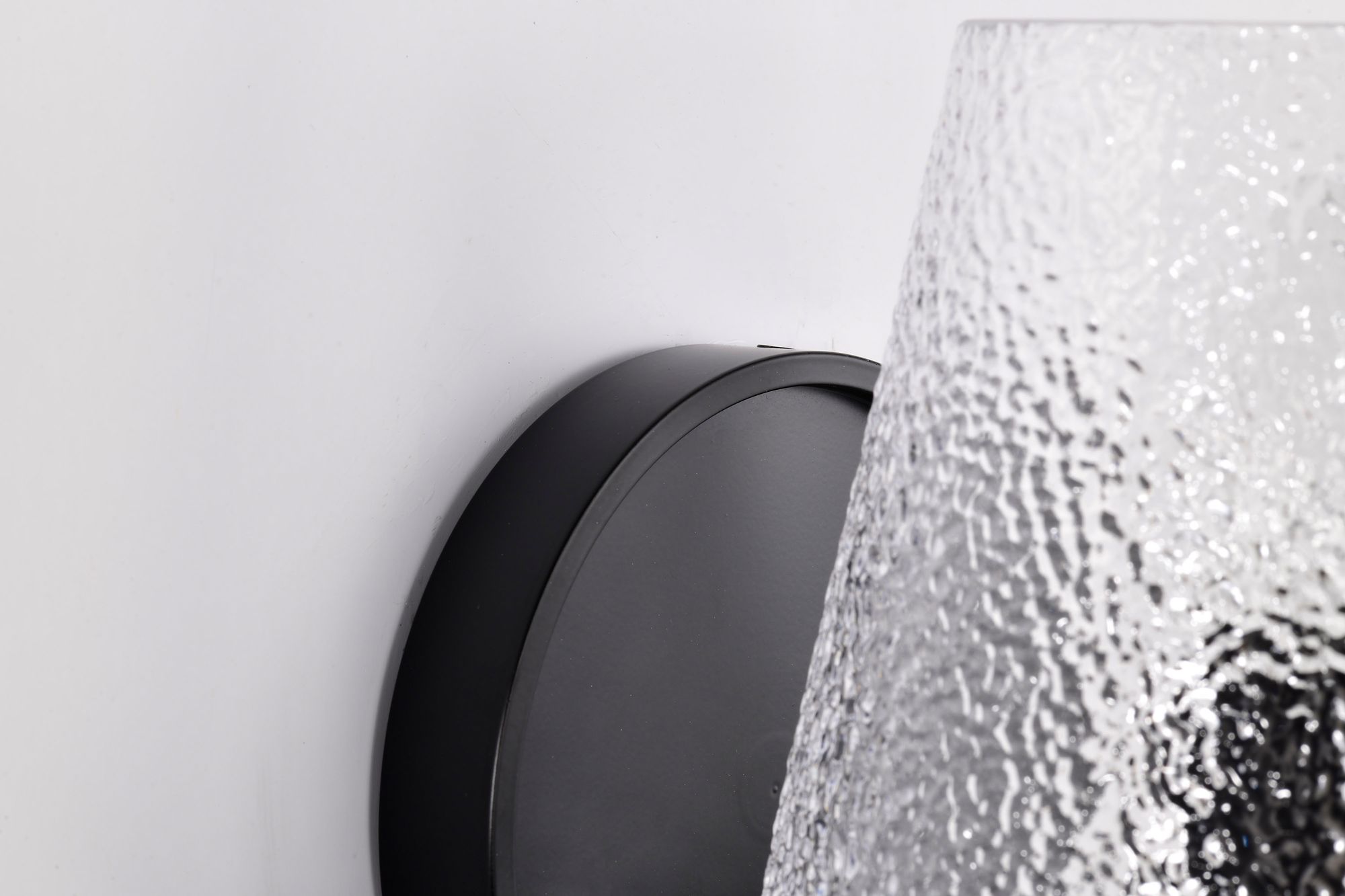 Nuvo Valentine 7" High Black 1 Light Vanity