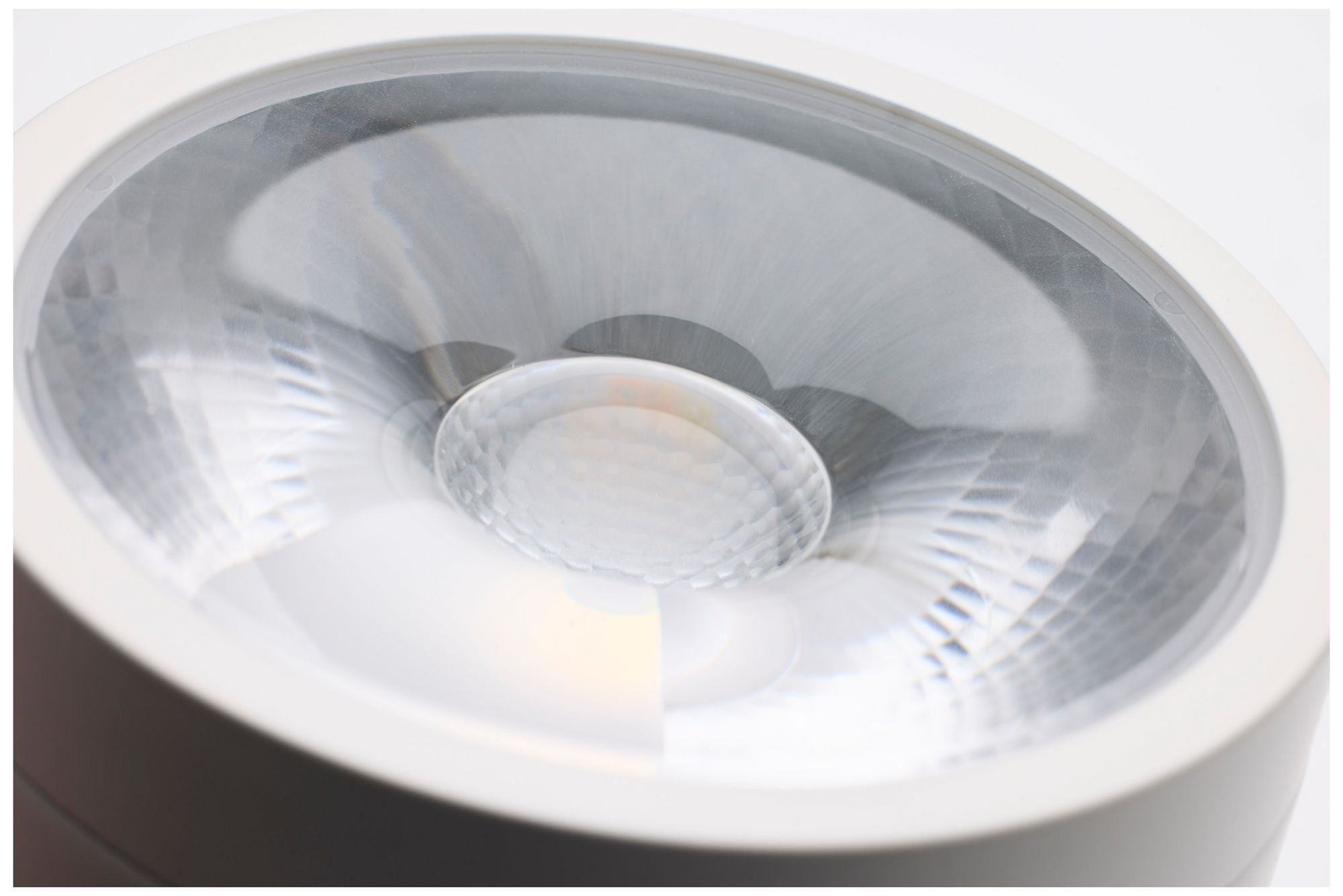 Image 6 Nuvo White 12 Watt LED Smart Track Head - Round Shape - H-Style more views