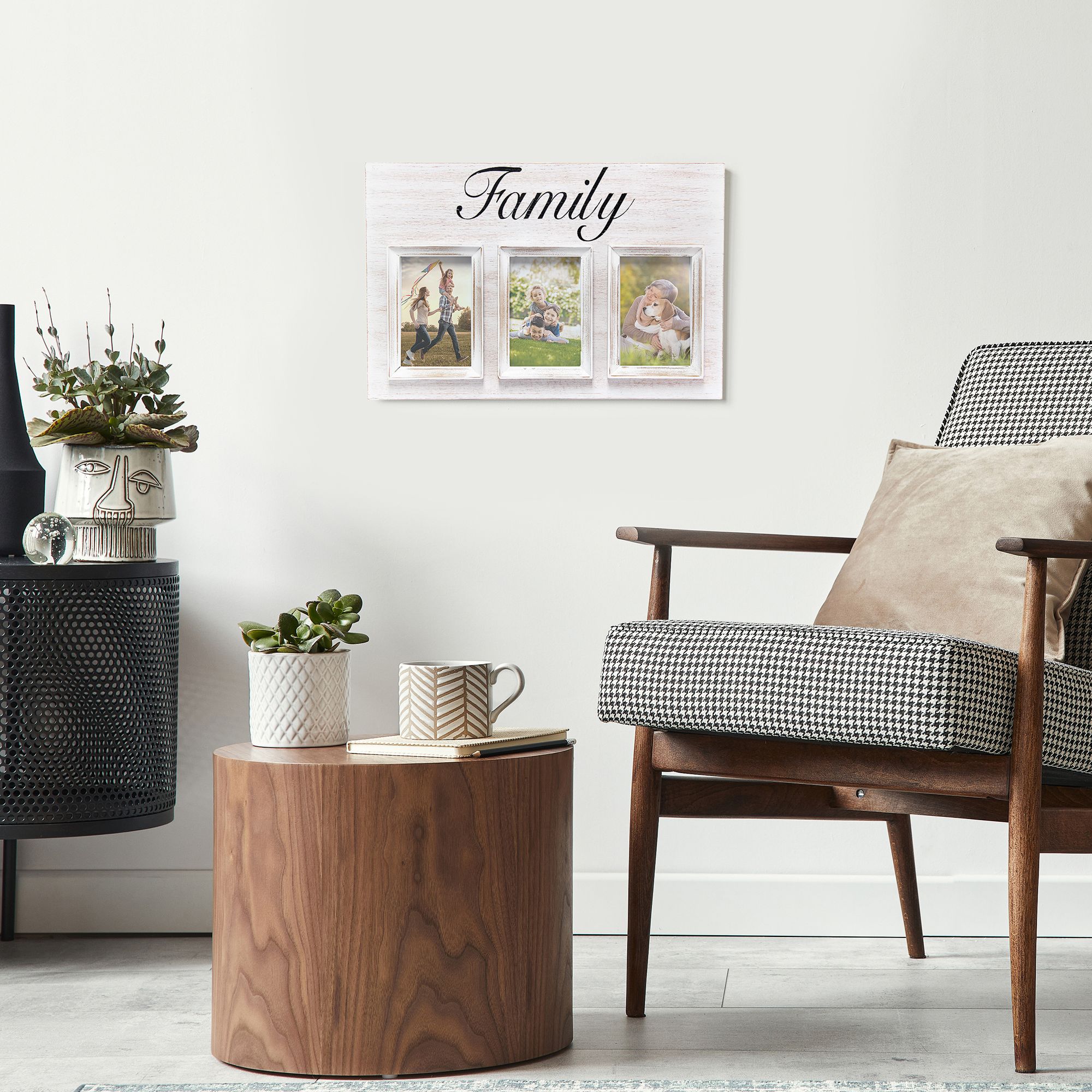 Pixel White Wash Wood "Family" 4x6 Photo Frame