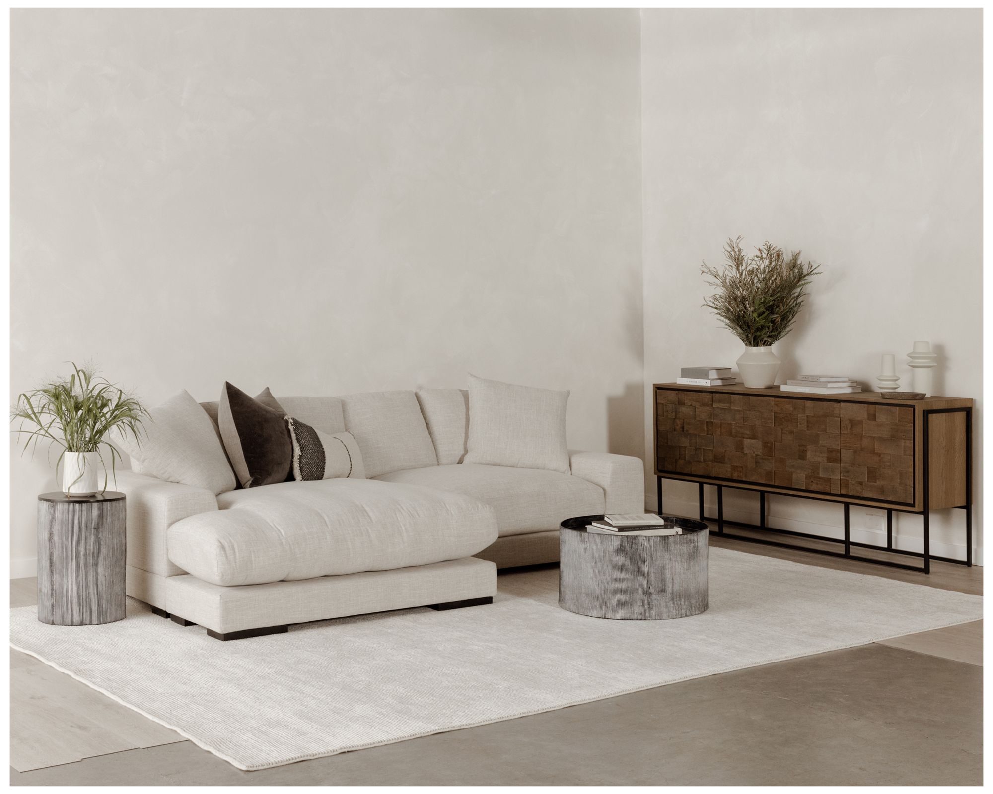 Plunge Sectional Sahara
