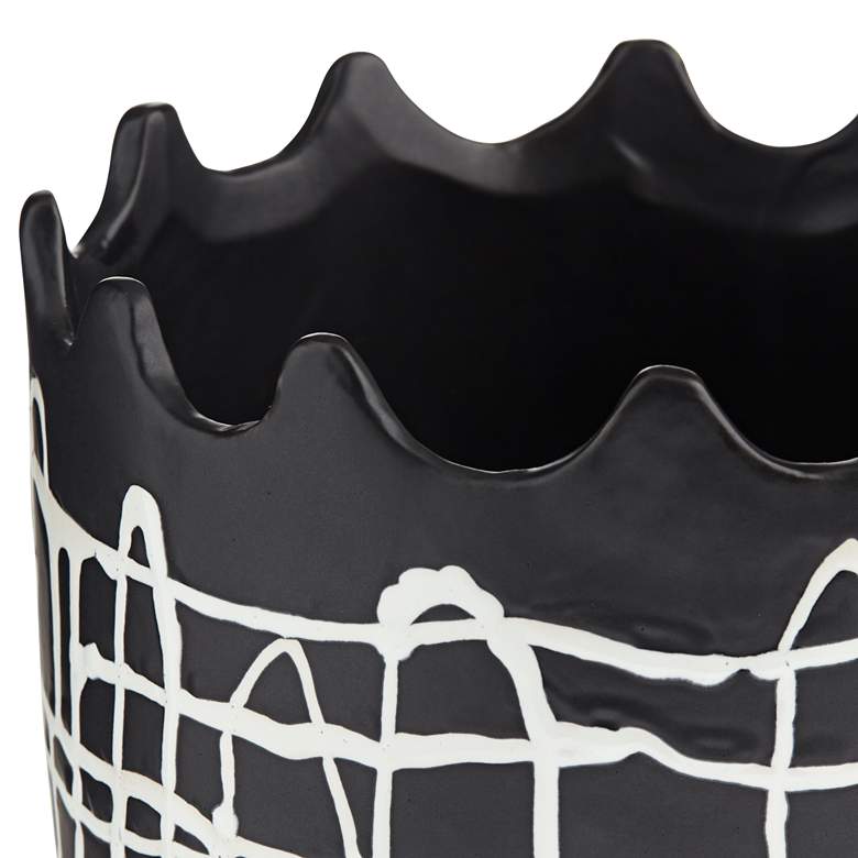 Image 3 Praleaux Matte Black White 10 inchH Lined Scallop Edge Vase more views